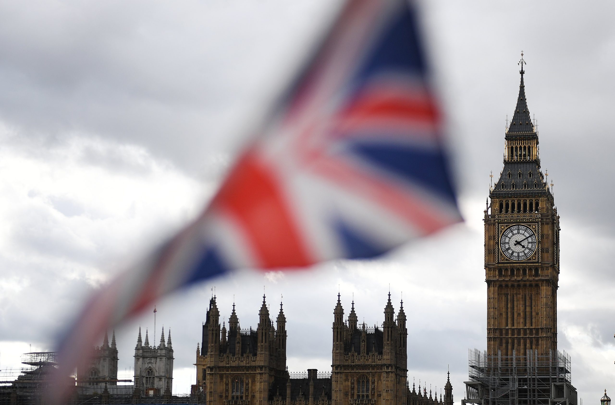 Londres: Oito feridos, quatro em estado crítico, após esmagamento em concerto