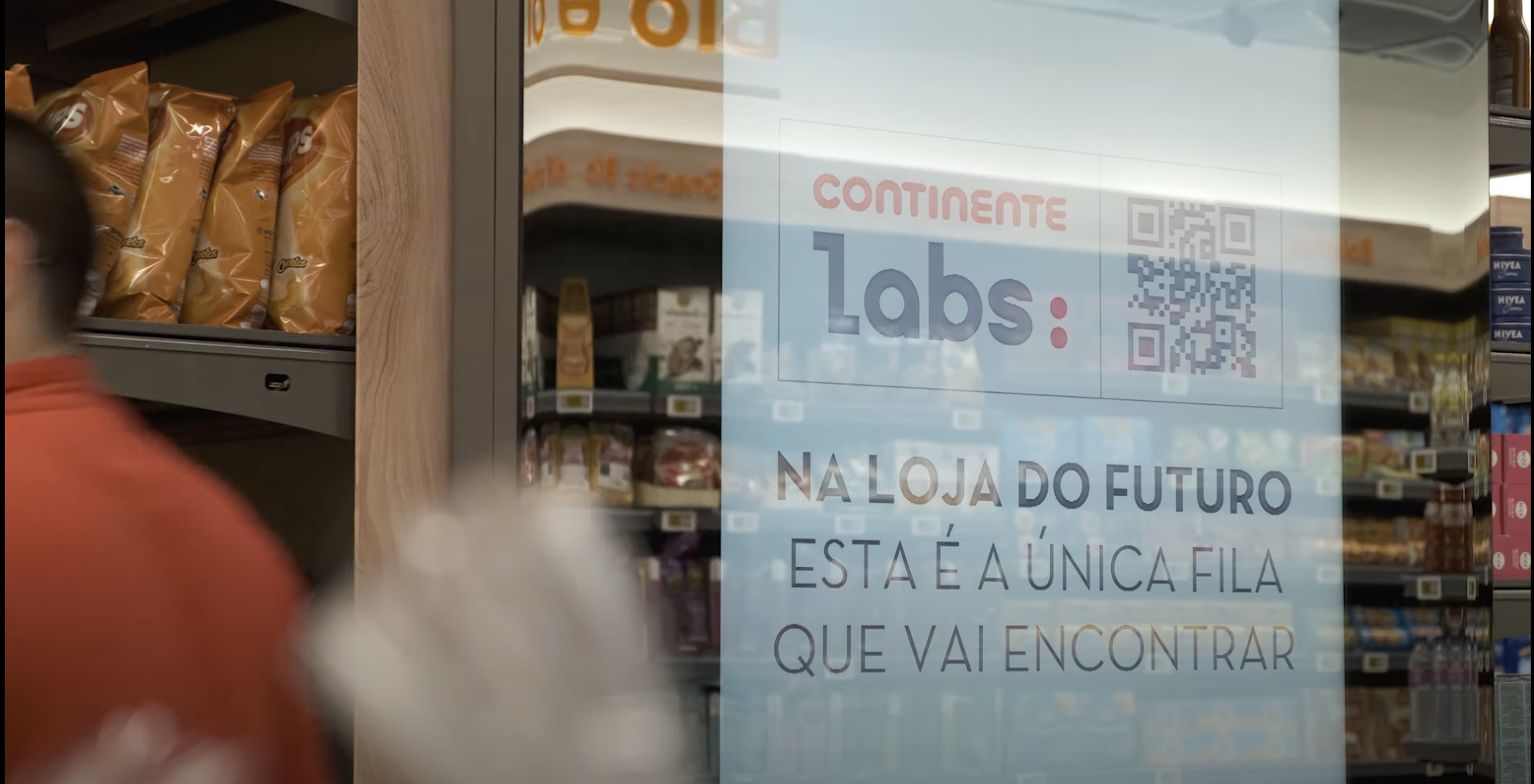 Abriu hoje o Continente mais pequeno e futurista: 150 metros quadrados, 230 câmaras, 400 sensores e 0 caixas
