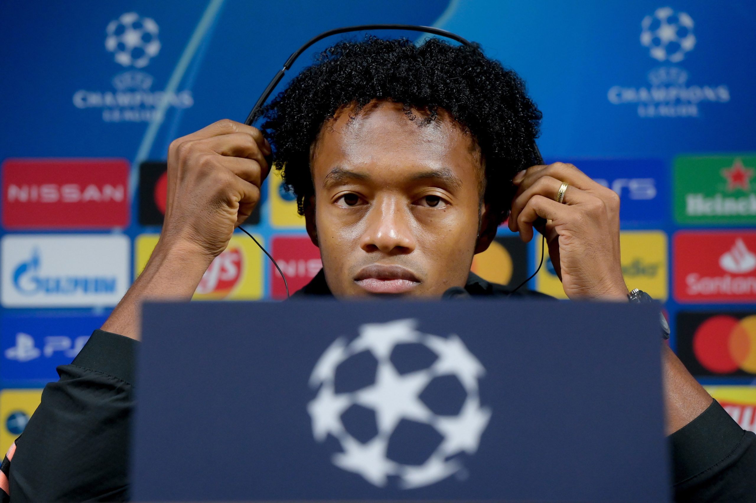 Serie A. Cuadrado testa positivo e desfalca Juventus na visita ao líder AC Milan