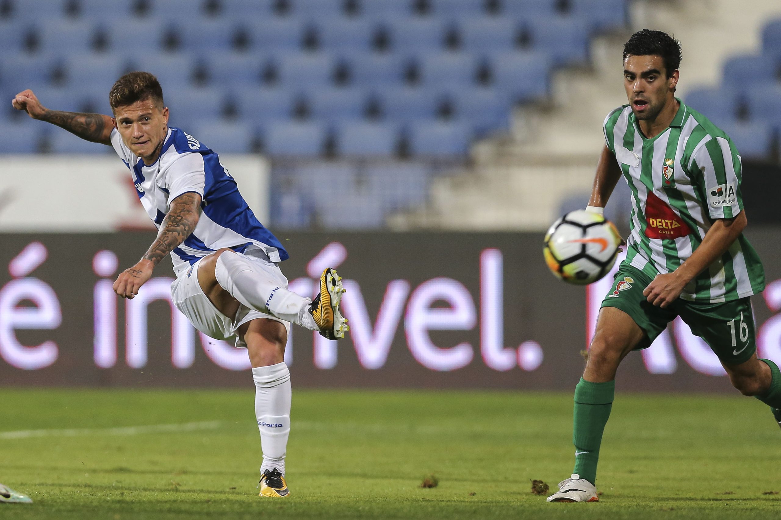 Otávio e Aboubakar ainda condicionados no treino do FC Porto para o Sporting