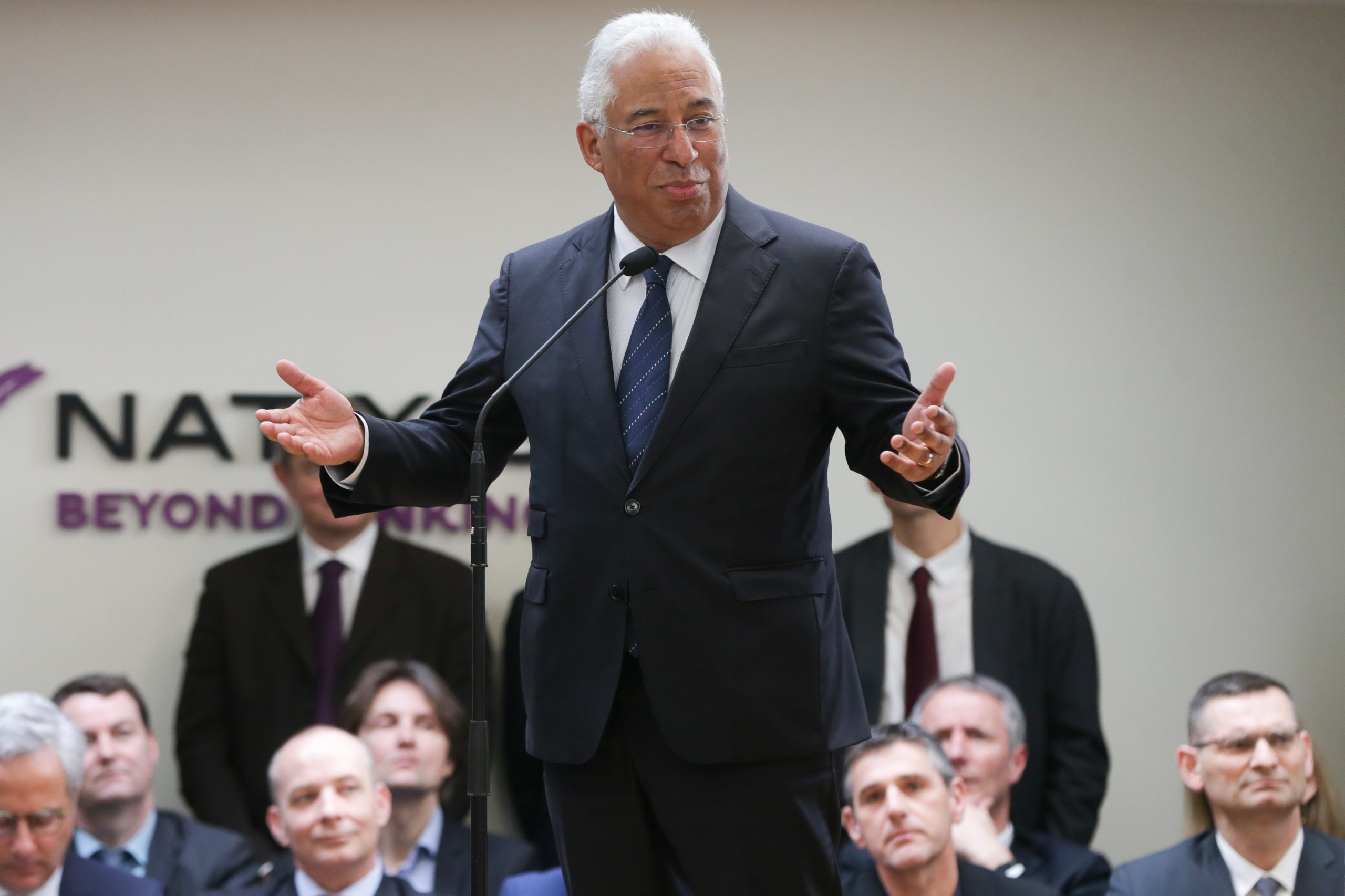 Costa quer descentralização com bom senso e consenso
