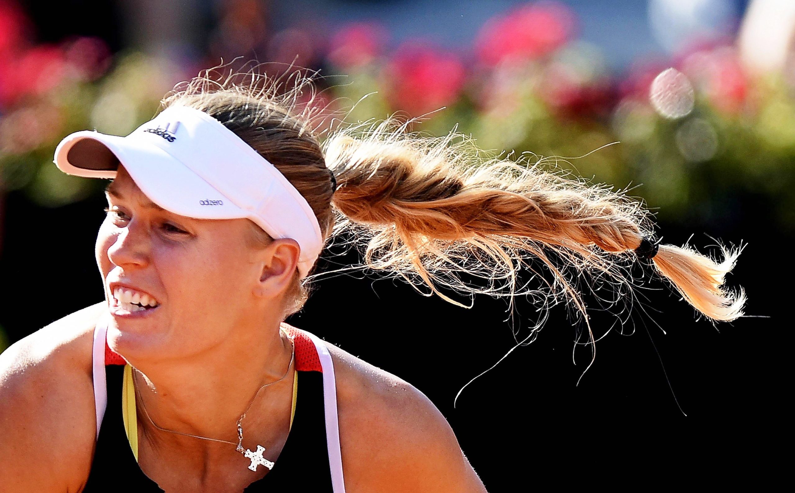 Caroline Wozniacki apura-se para a segunda ronda do Roland Garros