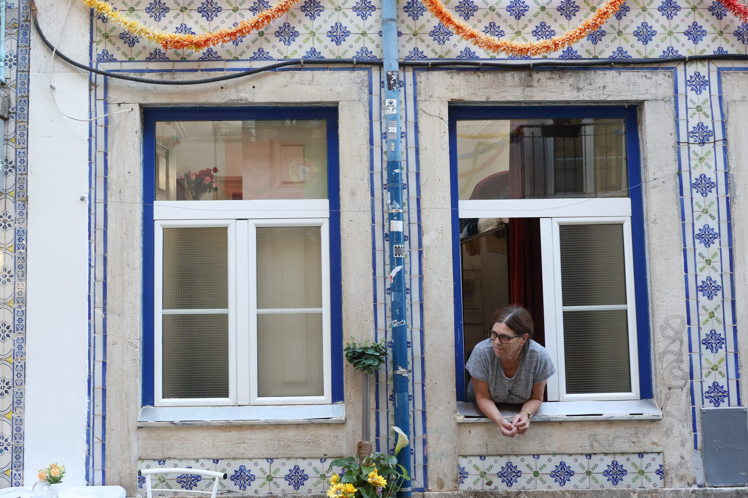 Centenas de pessoas manifestam-se em Lisboa em defesa do direito à habitação