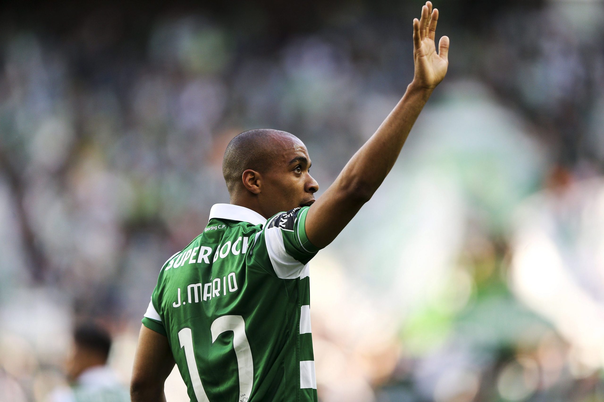João Mário quer voltar a ser feliz. O Sporting agradece