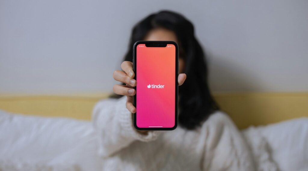 “Impostor do Tinder” detido na Geórgia a pedido da Interpol