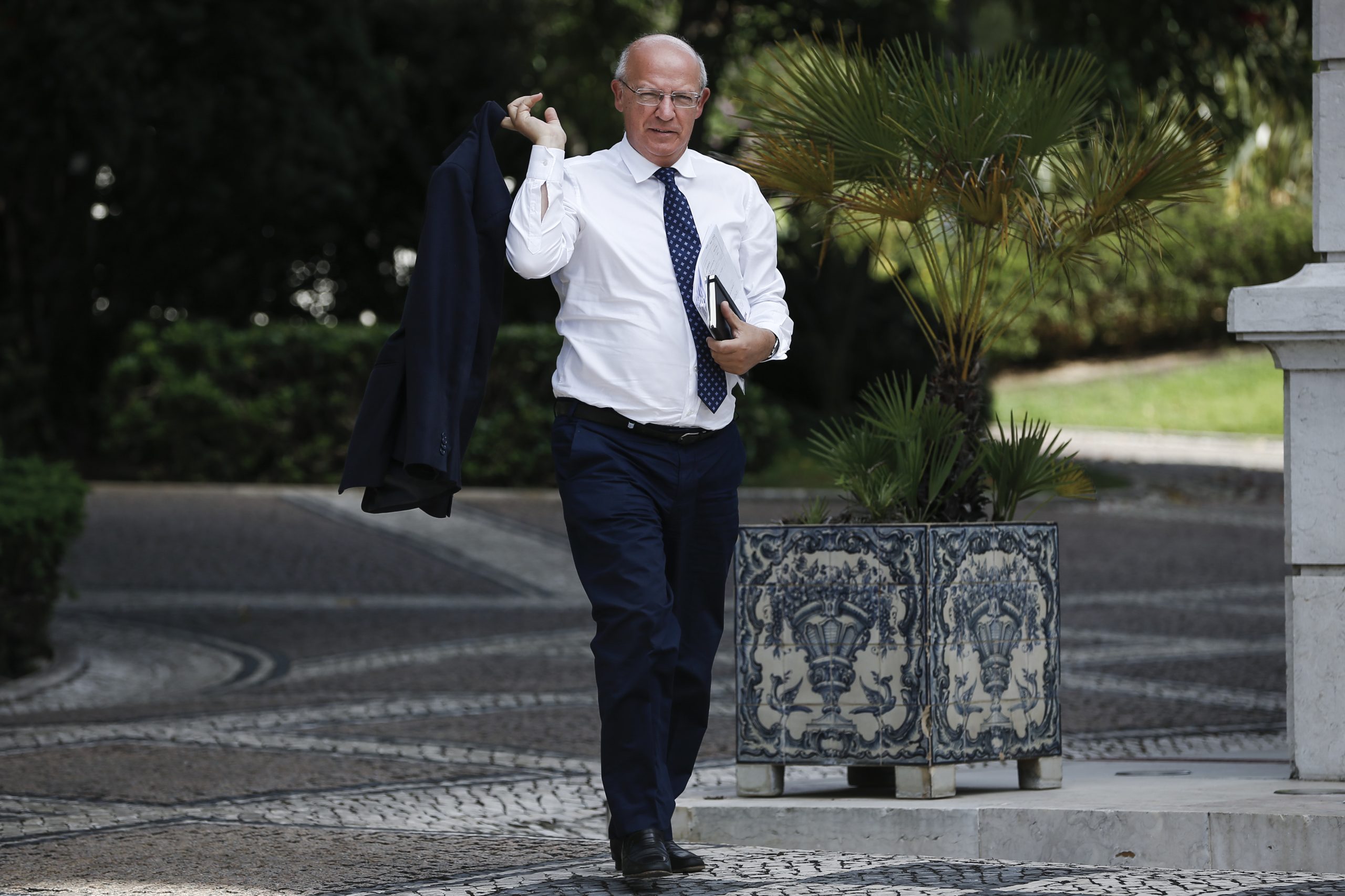 Santos Silva confiante na resolução de parte dos problemas ambientais nas Lajes até dezembro