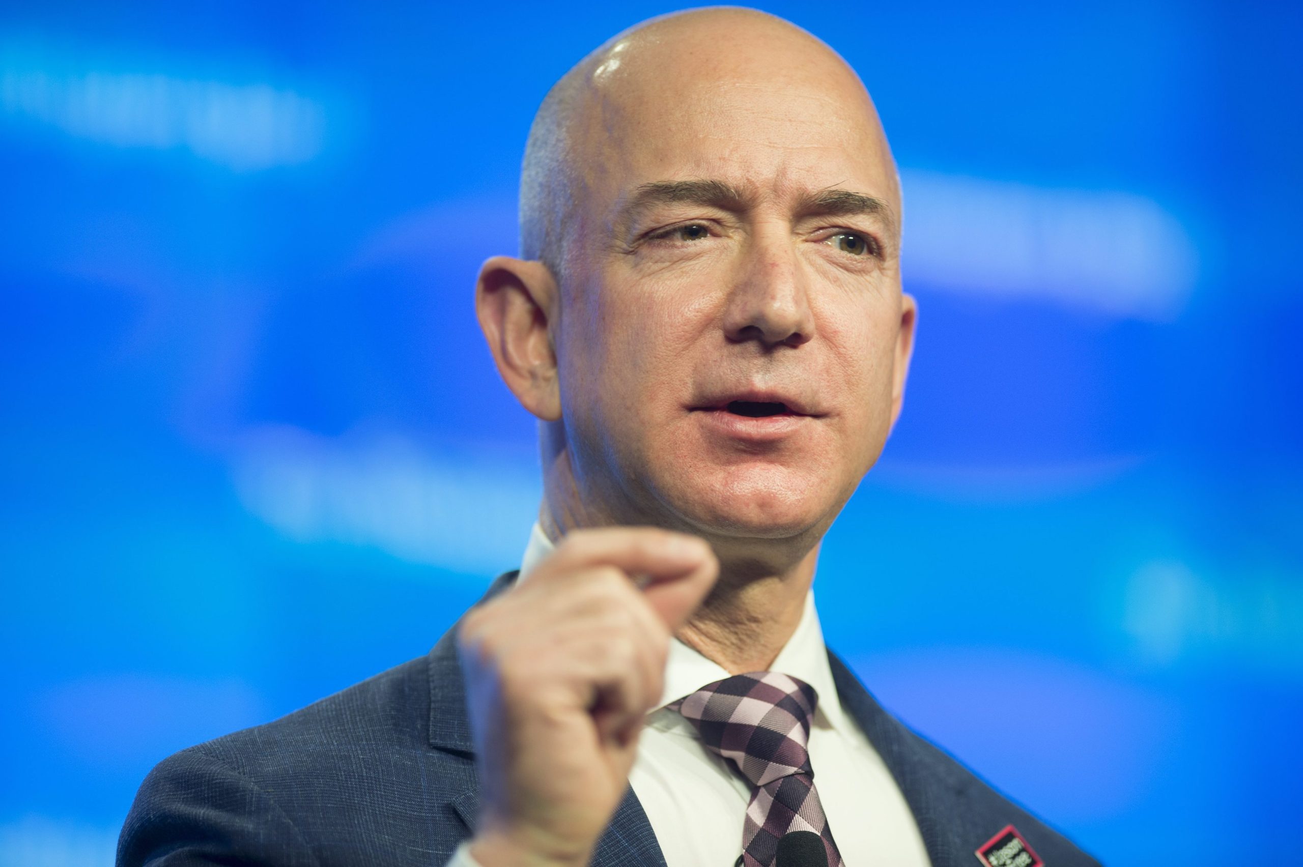 O dono da Amazon tem mais dinheiro que muitos países