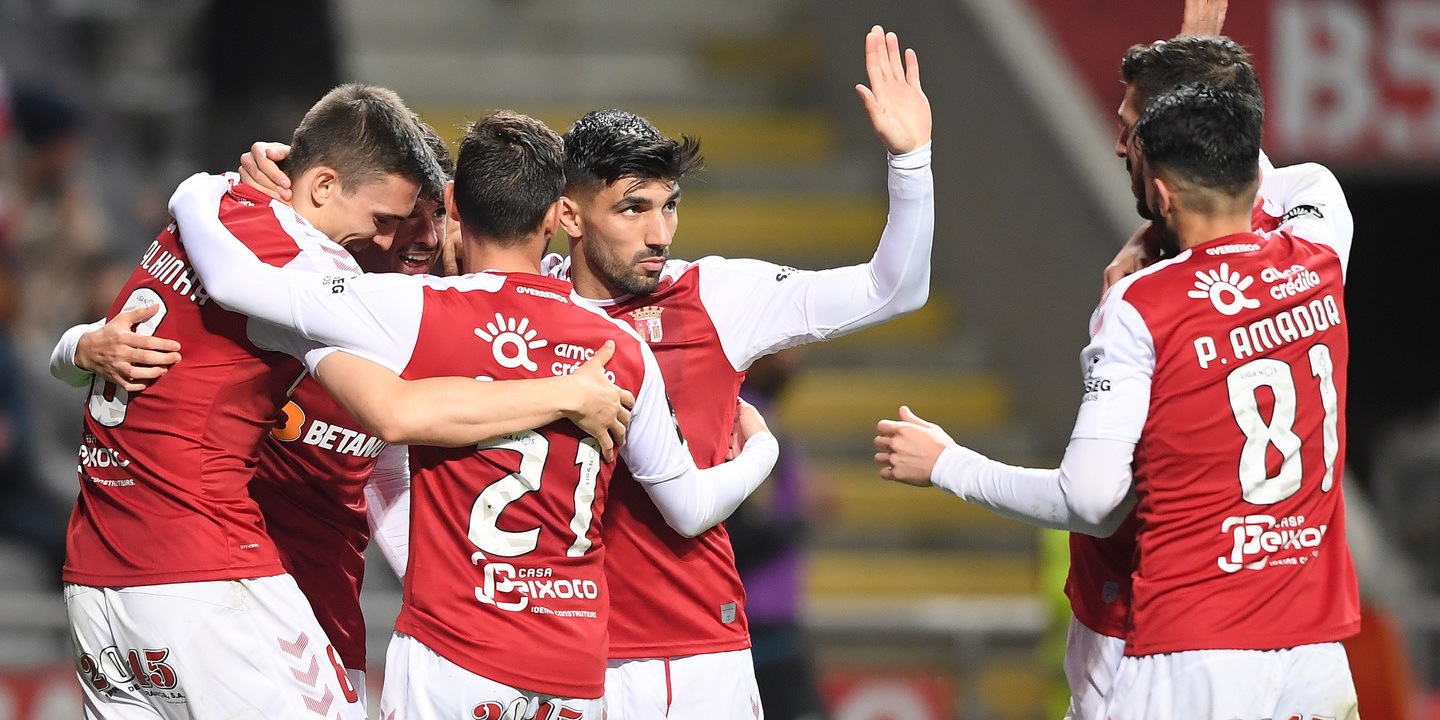 Braga vence Vitória de Guimarães em jogo emotivo e sobe para o terceiro lugar da I Liga
