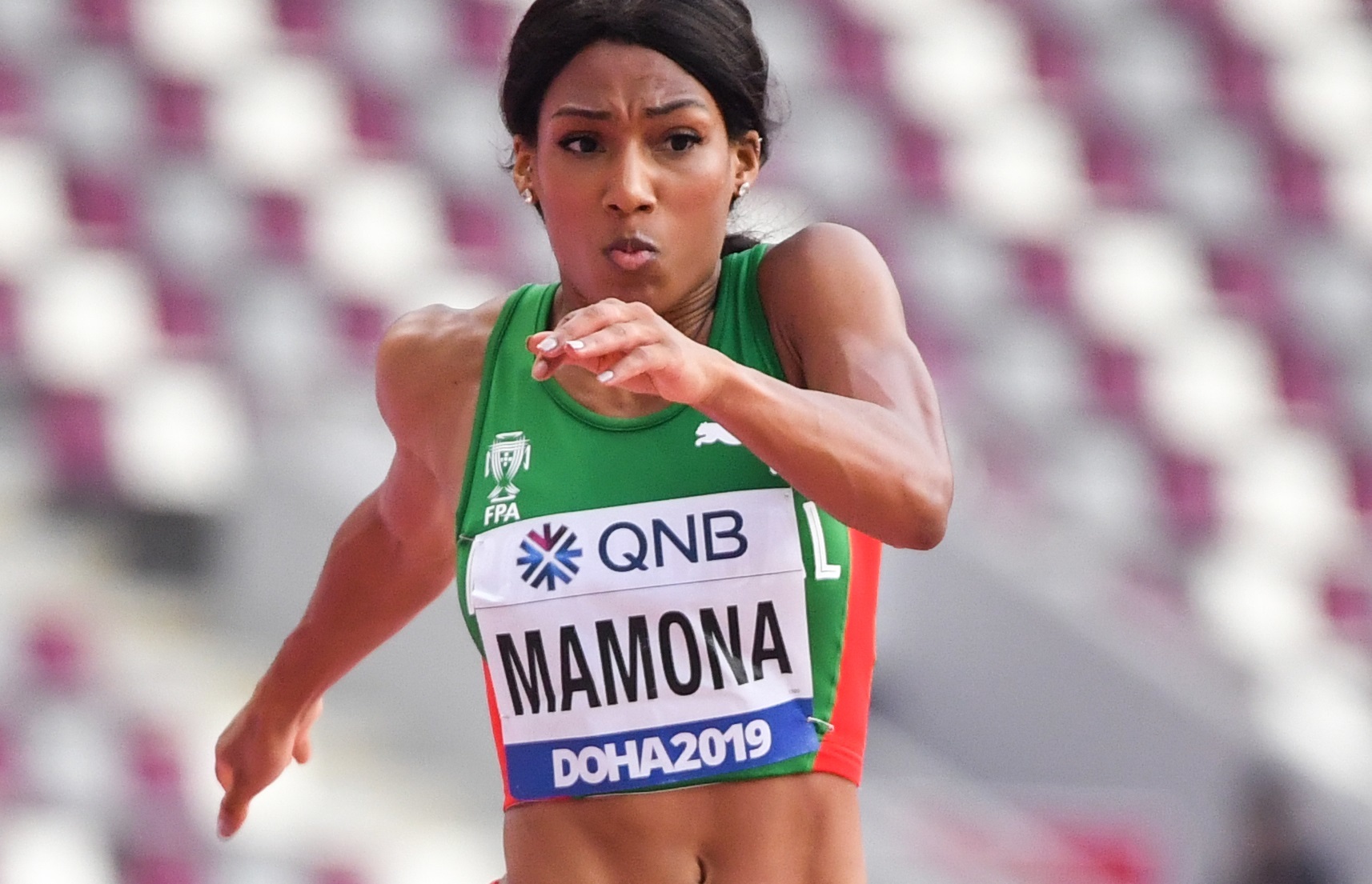 Pichardo e Mamona apontam às medalhas no triplo salto