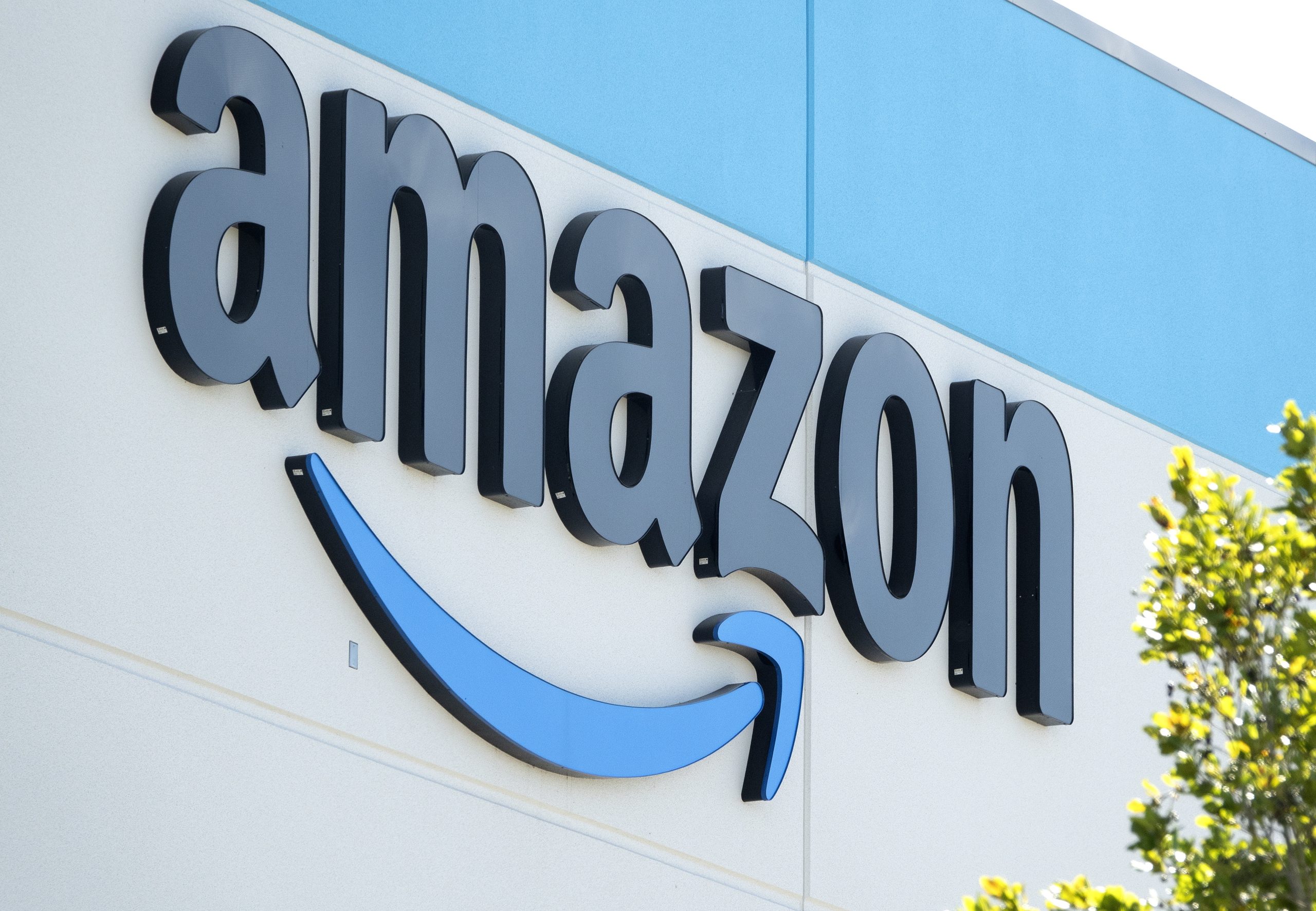 Amazon anuncia corte de 14 mil empregos em reestruturação global