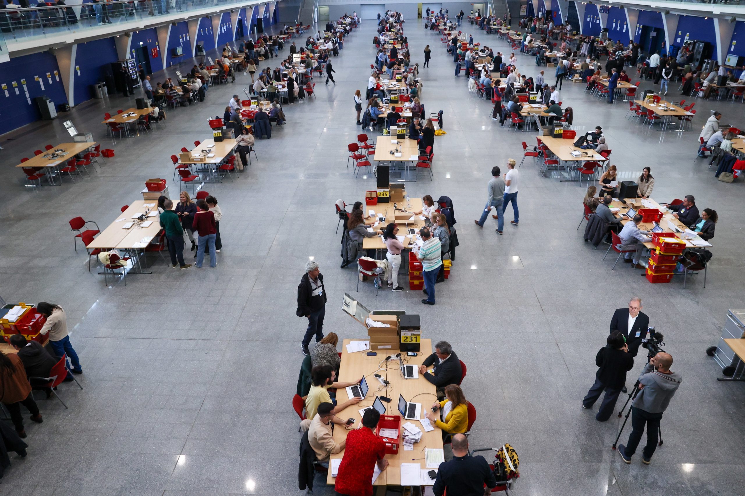 Quase 37% dos votos de emigrantes anulados. Número é “anormal”