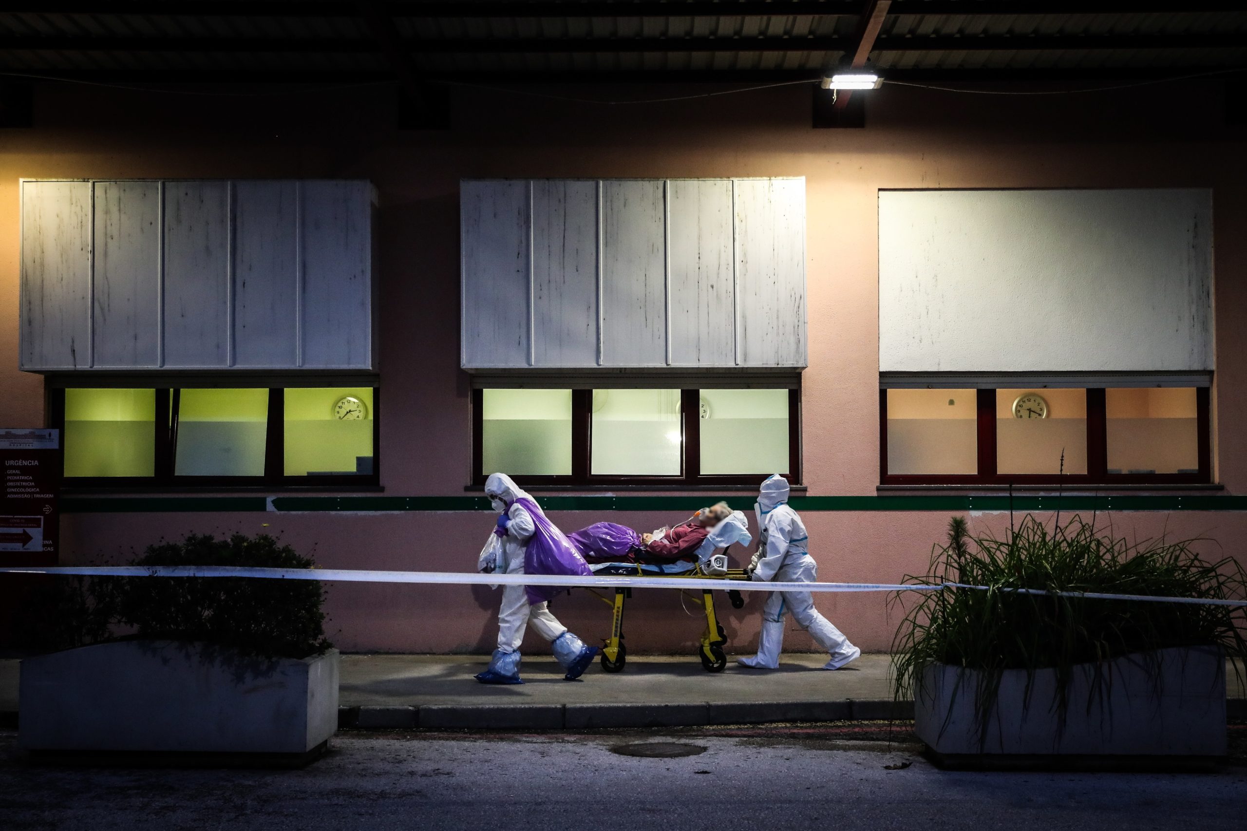 Sindicato de enfermeiros acusa Hospital Amadora-Sintra de não compensar trabalho extra