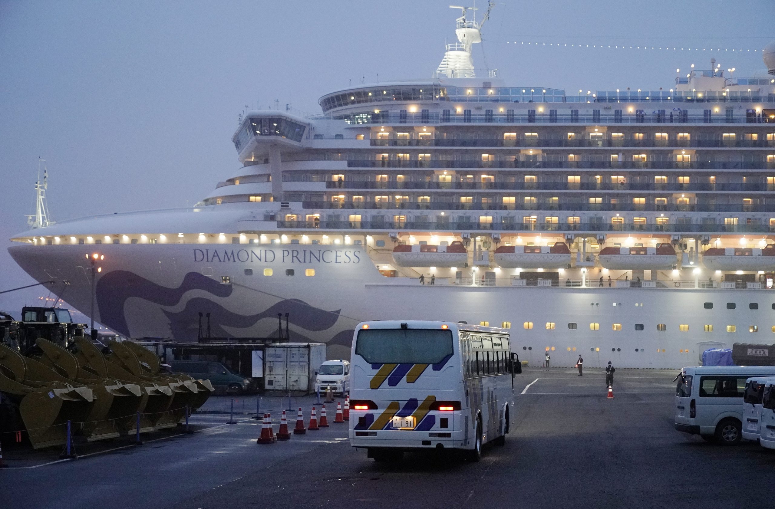 Covid-19: Peritos japoneses reconhecem falhas da quarentena no Diamond Princess