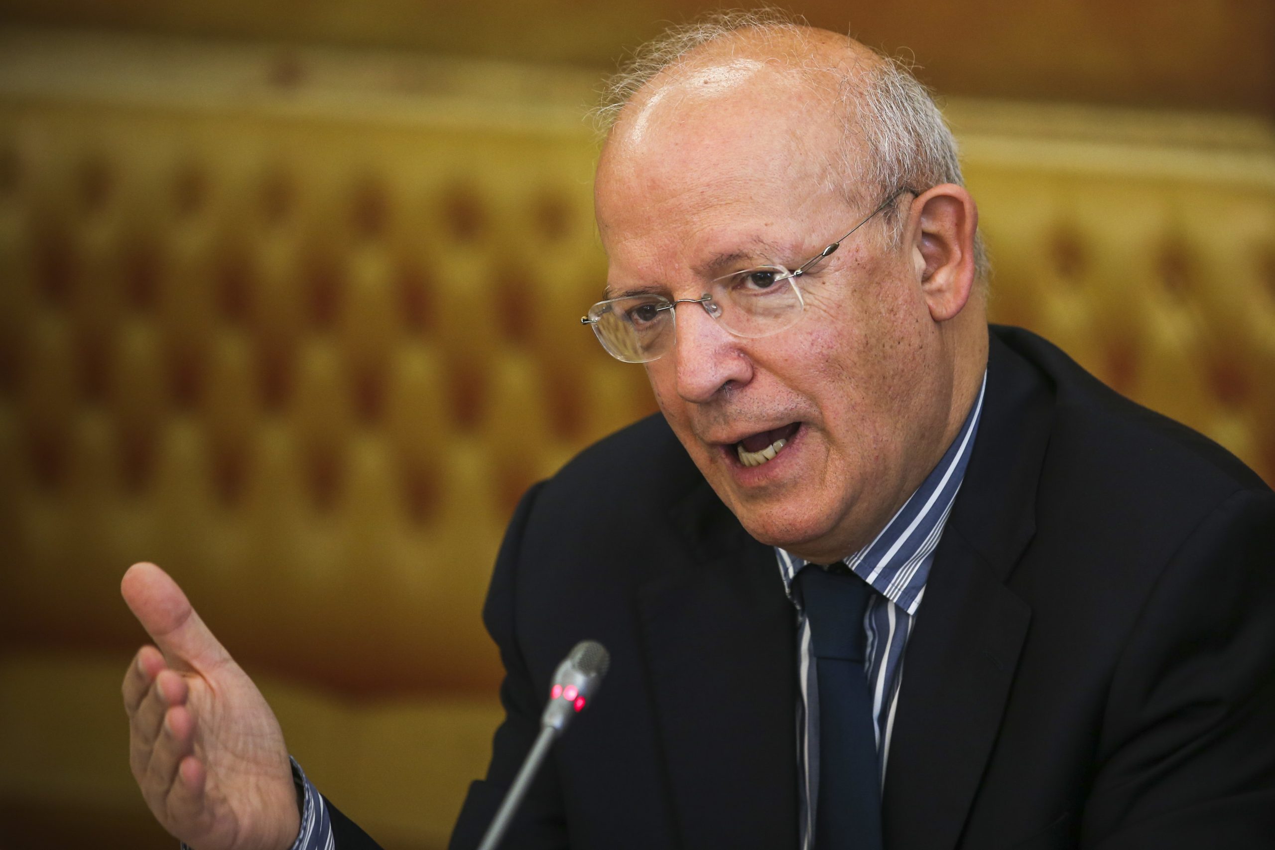 OE2019. Santos Silva avisa BE para não ceder “à tentação de fazer ultimatos”