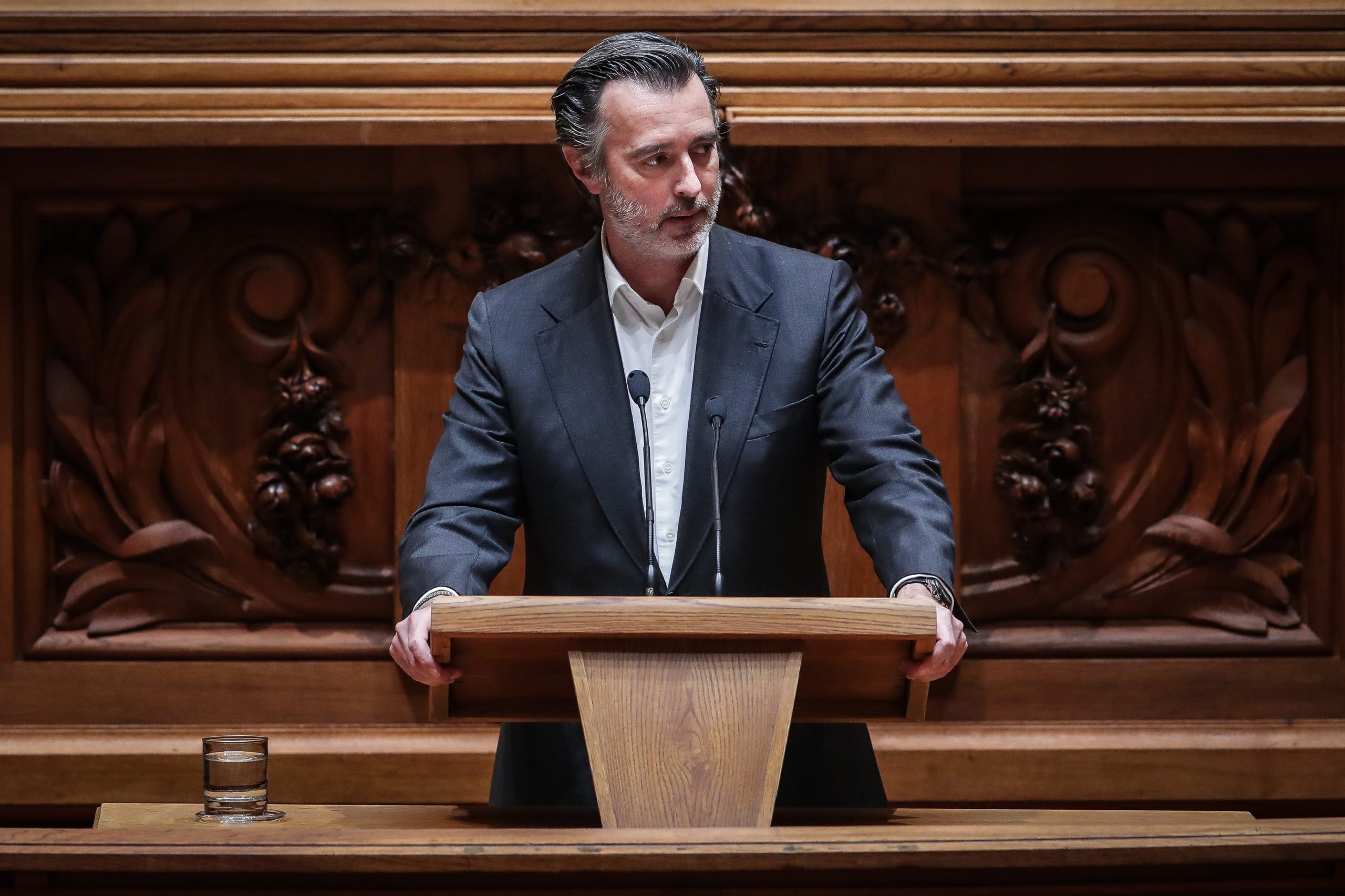 Como a pandemia alterou as rotinas dos deputados únicos