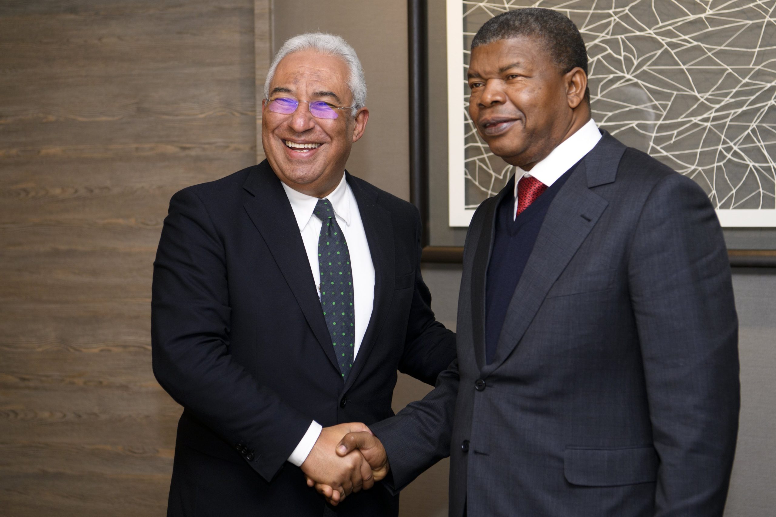 Costa apelida relações com Angola como “fraternas”, mas visitas continuam congeladas