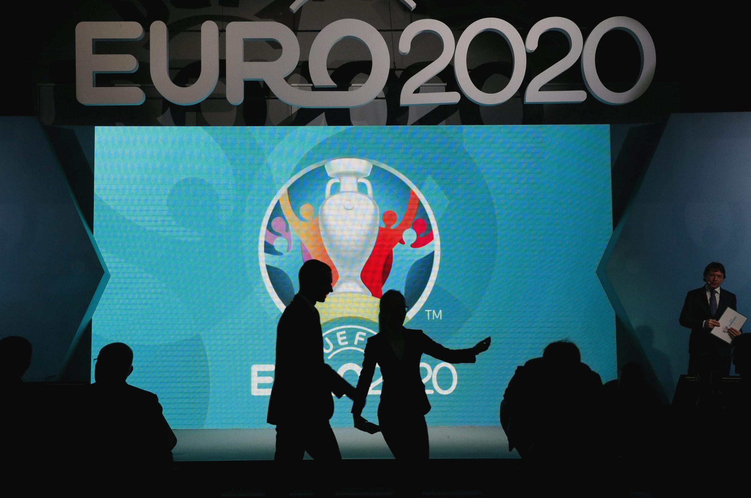UEFA diz que Euro2020 vai ser um desafio para os adeptos