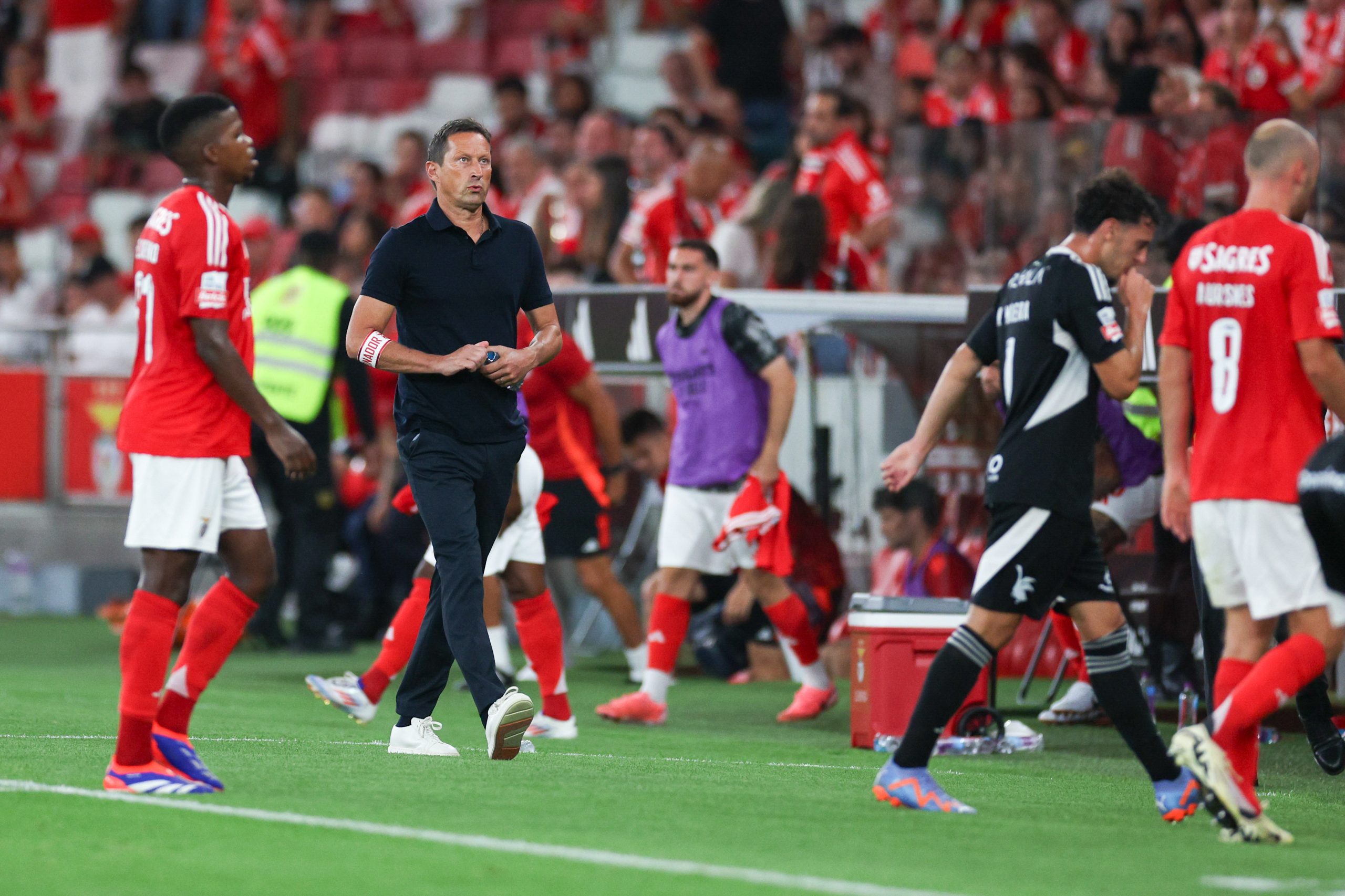 Benfica vence Casa Pia com segunda parte dominadora