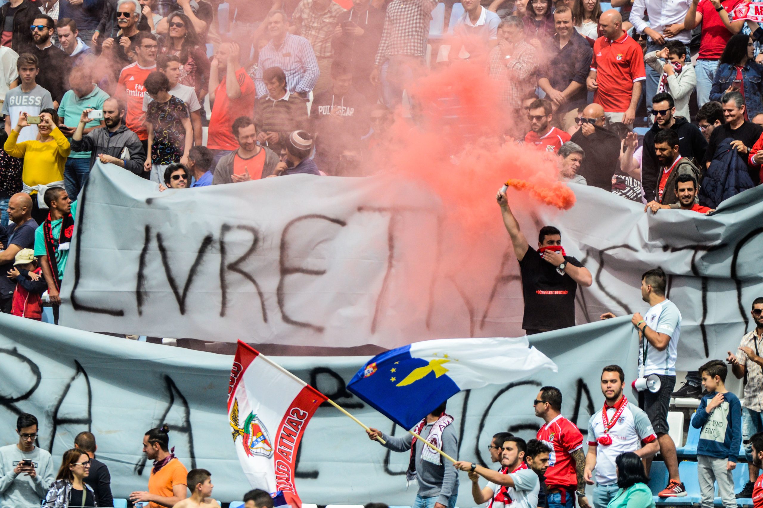 Santa Clara já só dispõe de 500 bilhetes para jogo com Benfica
