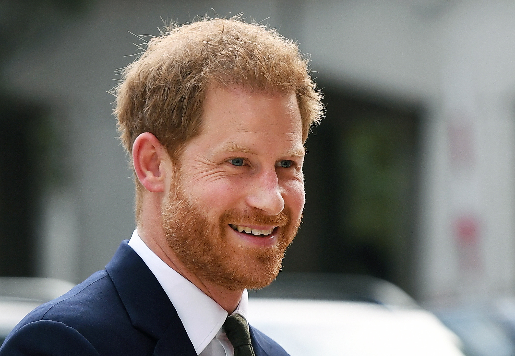 Príncipe Harry vai regressar ao Reino Unido no aniversário da morte de Isabel II