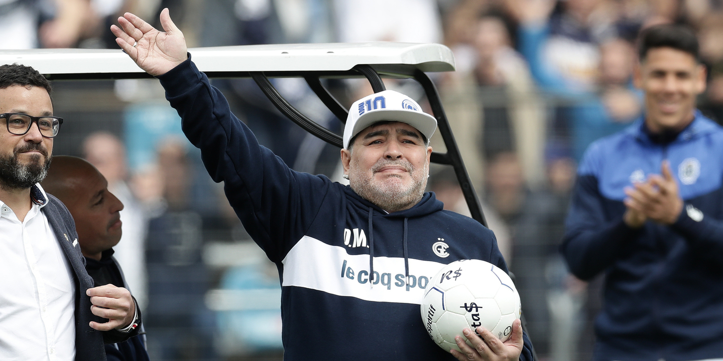 Morreu Diego Armando Maradona, lenda do futebol mundial