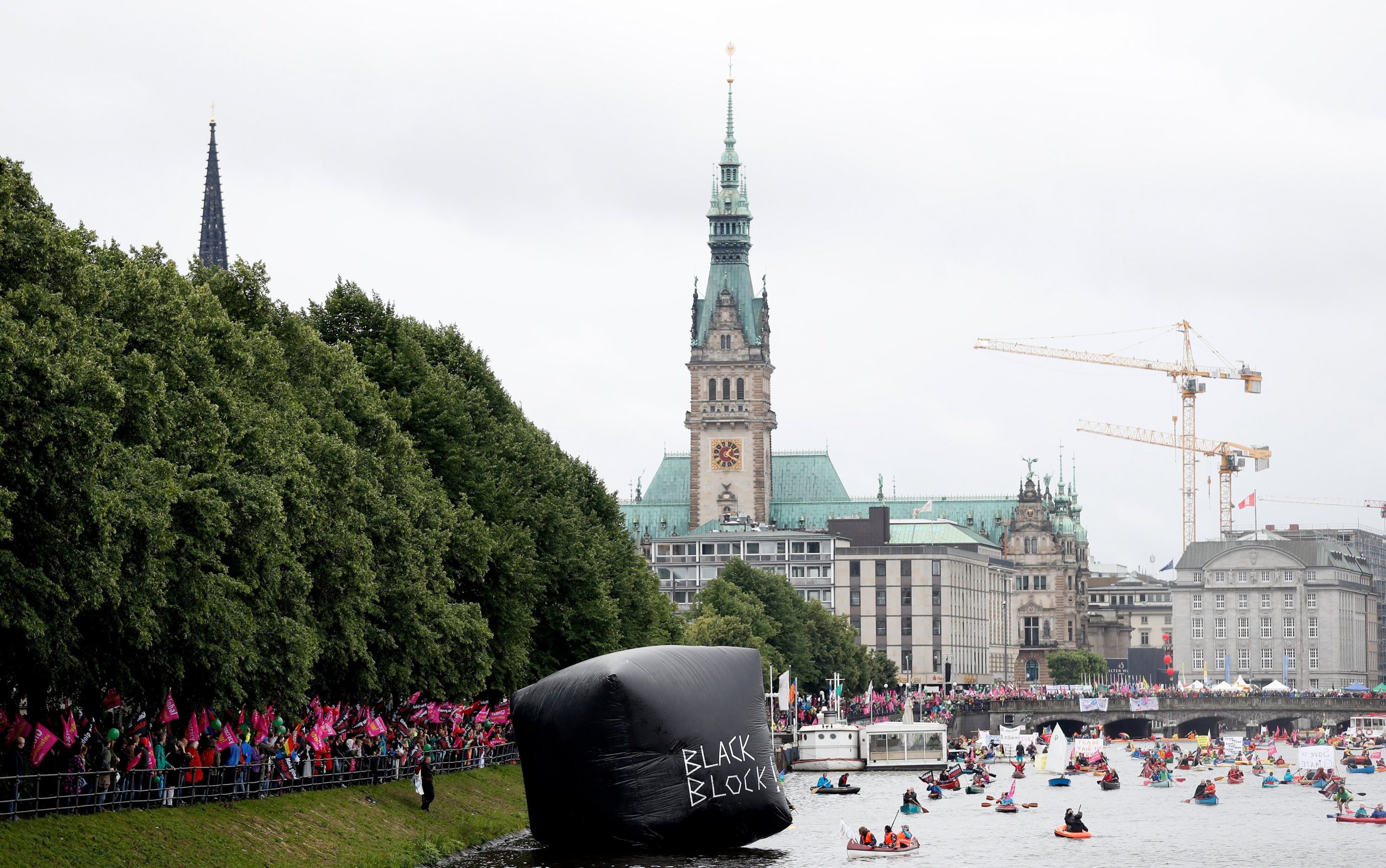 Milhares protestam na cidade alemã de Hamburgo contra cimeira do G20