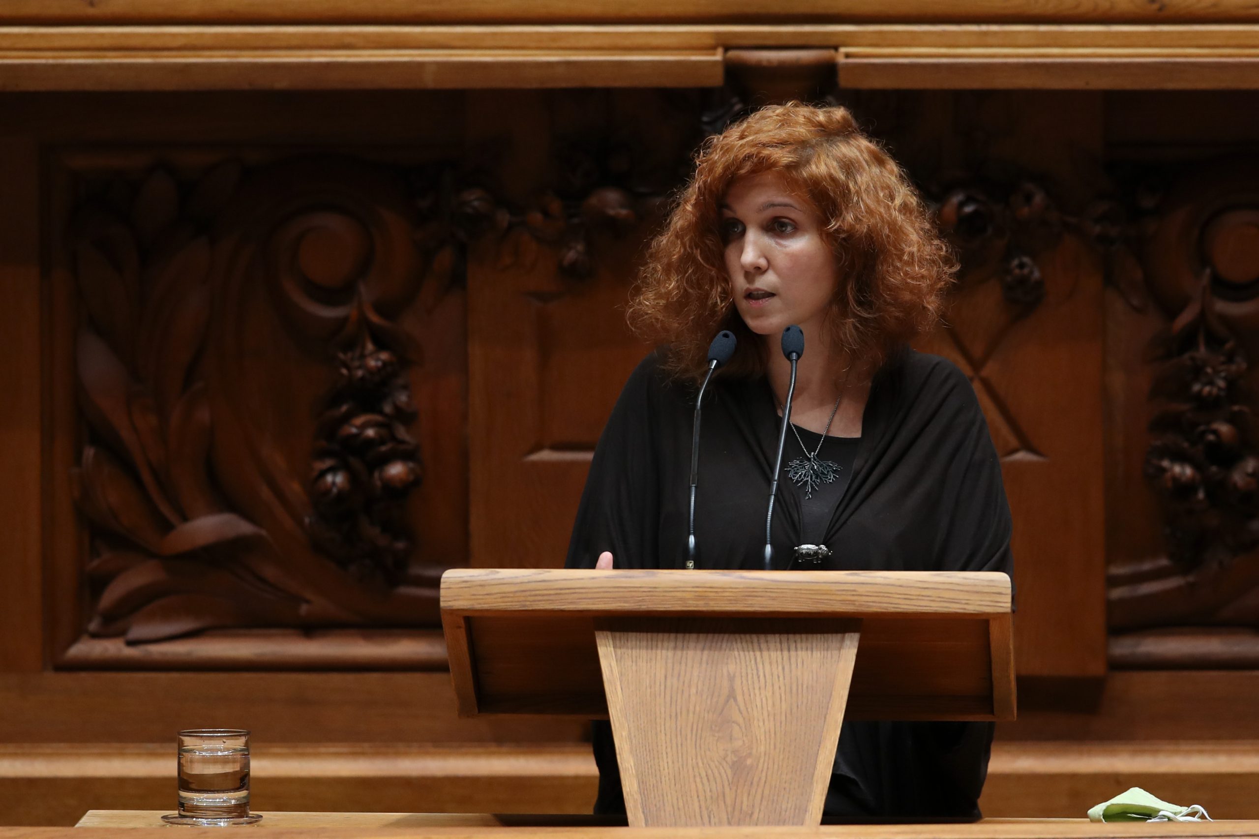 Bebiana Cunha, líder parlamentar do PAN, é candidata pelo partido à Câmara do Porto