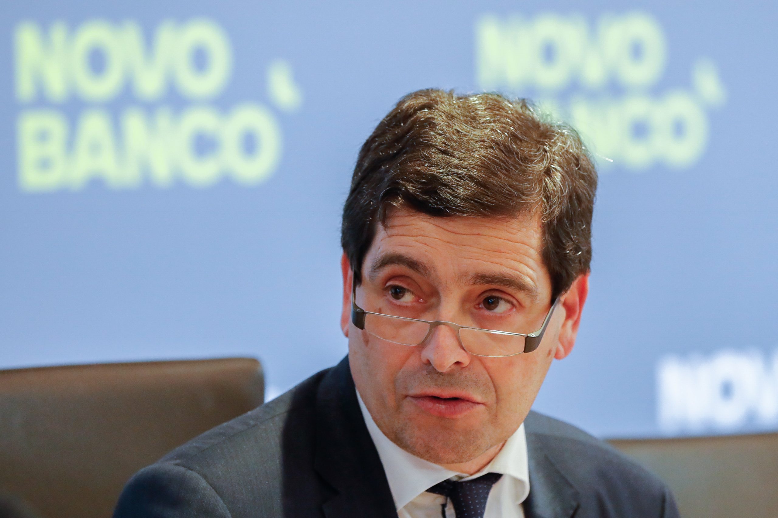 Novo Banco admite precisar de mais capital este ano