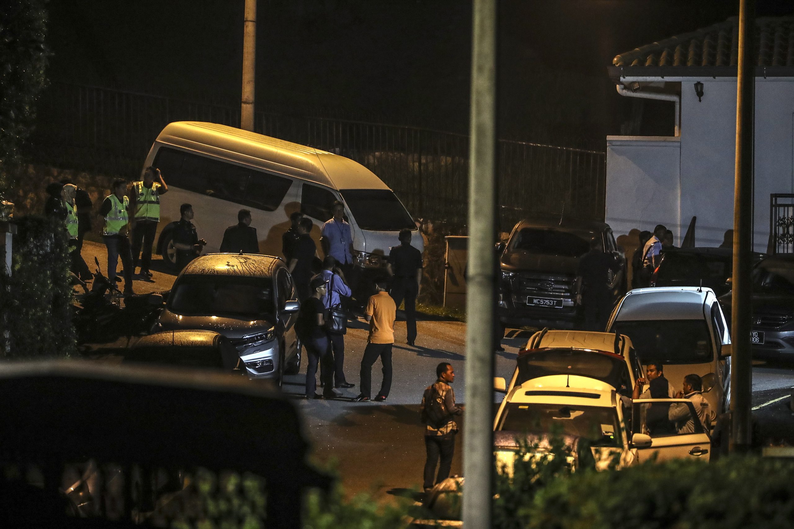 Polícia da Malásia faz buscas em casa do ex-primeiro ministro Najib Razak