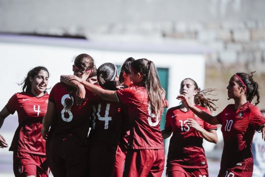 Seleção feminina de futebol despede-se de torneio na China com empate sem golos