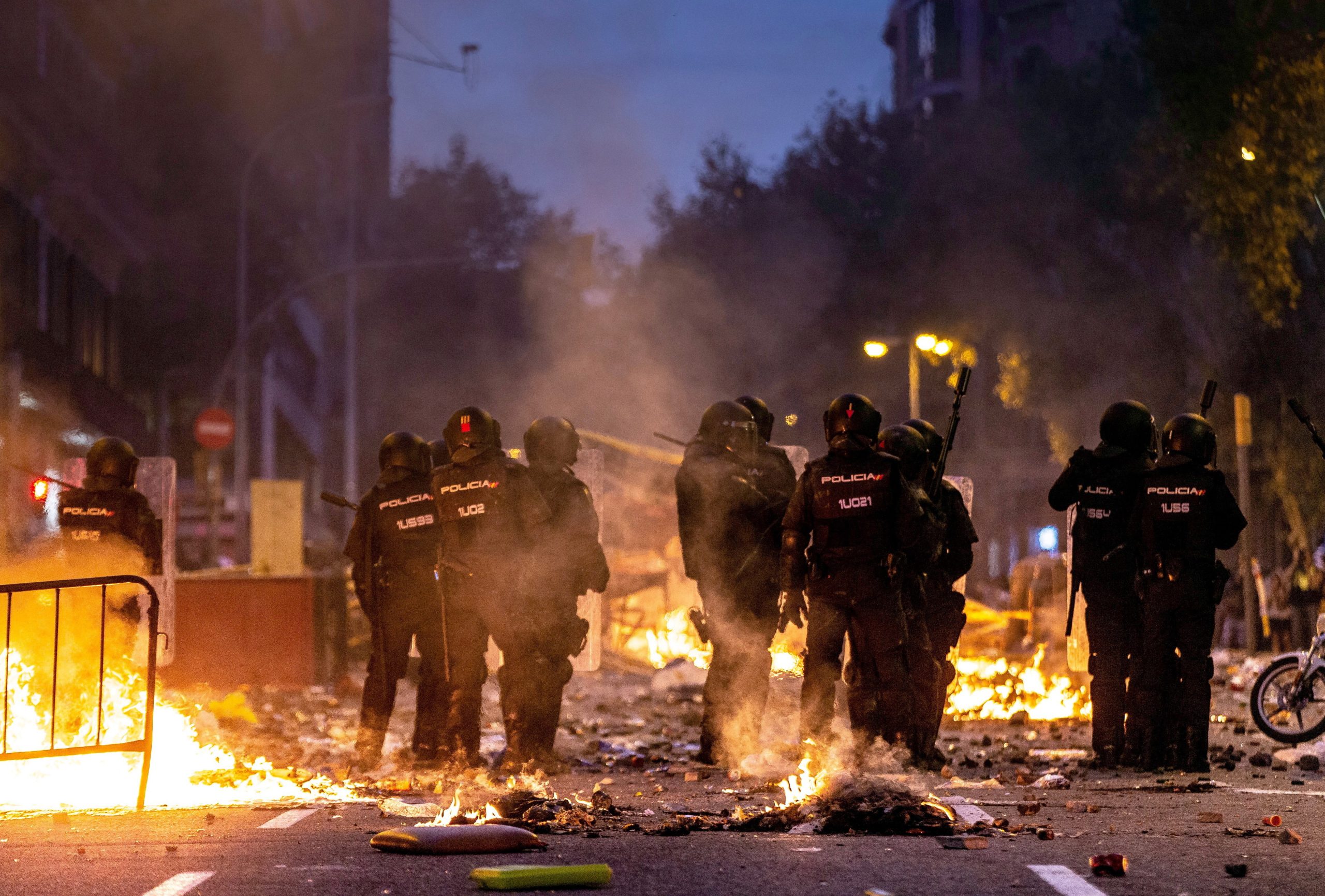 Distúrbios provocaram 35 feridos até às 20:00