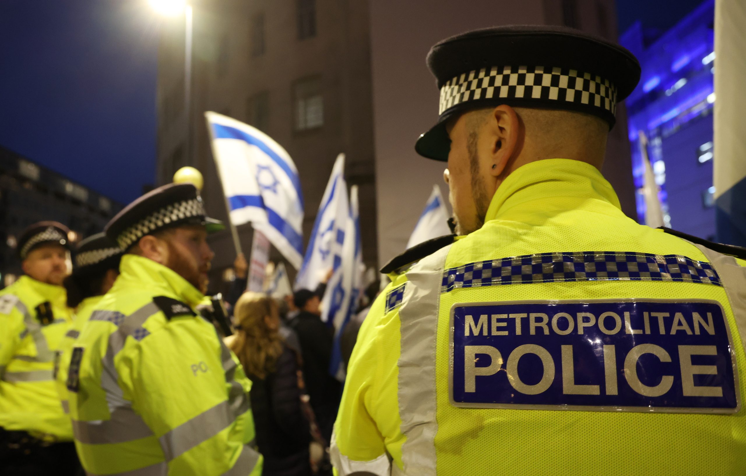 Número de crimes antissemitas e islamofóbicos dispara em Londres