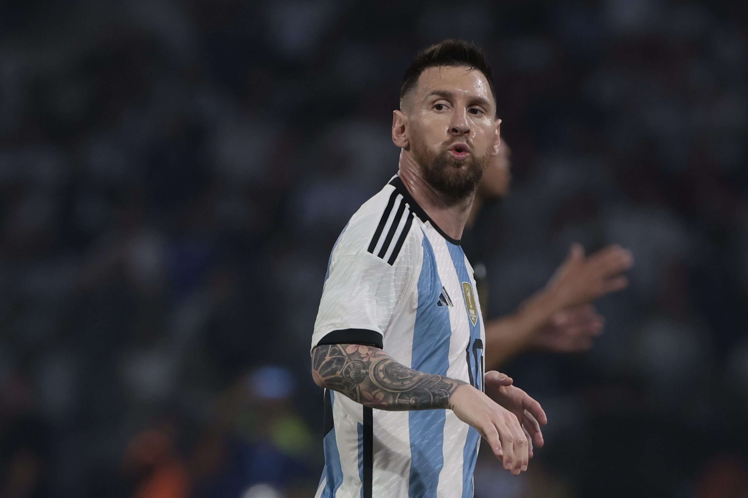 Argentino Lionel Messi torna-se o terceiro jogador com 100 golos por uma seleção