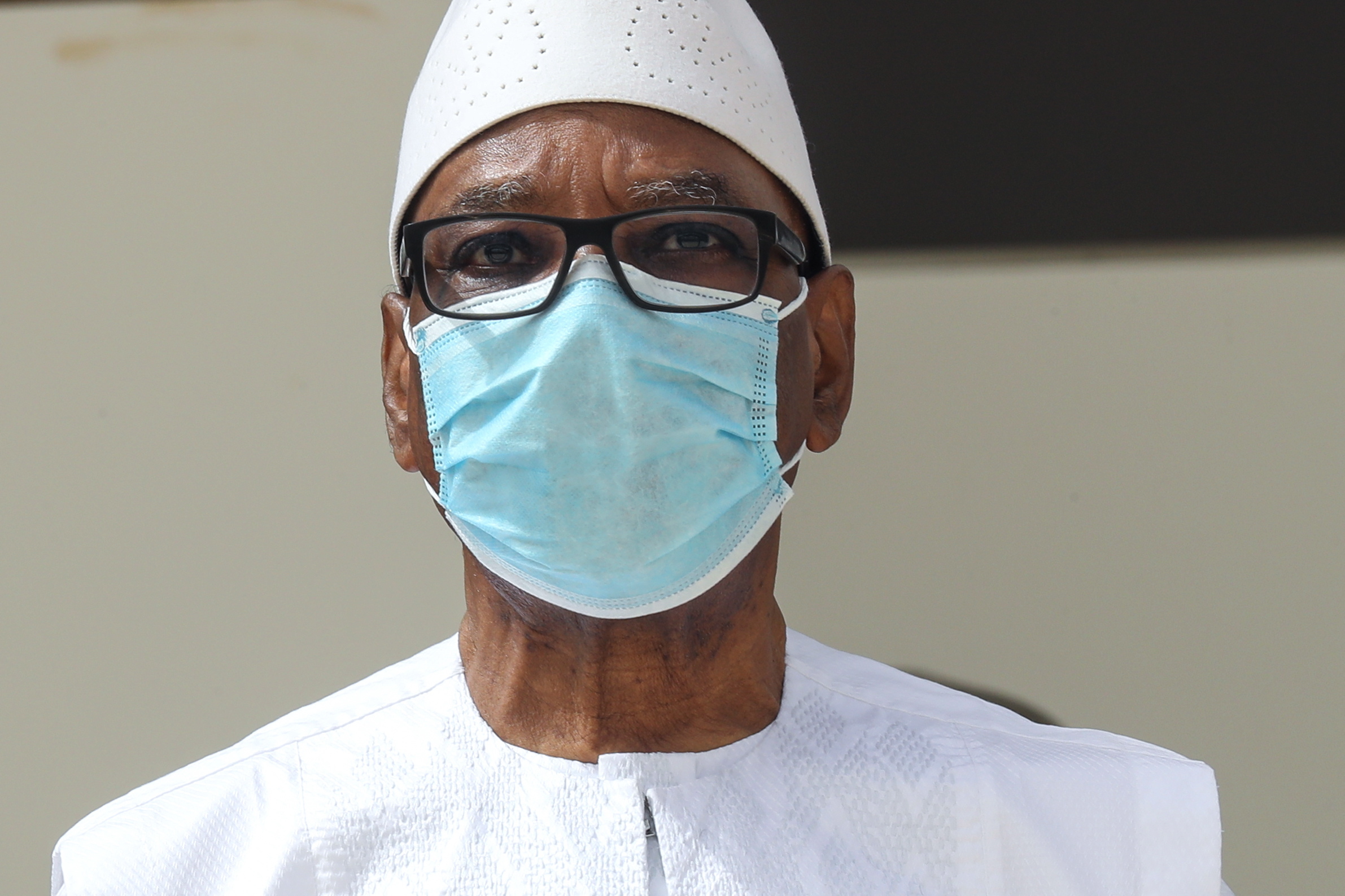 Presidente do Mali anuncia demissão após golpe de estado. Ministro da Defesa português acompanha situação com preocupação