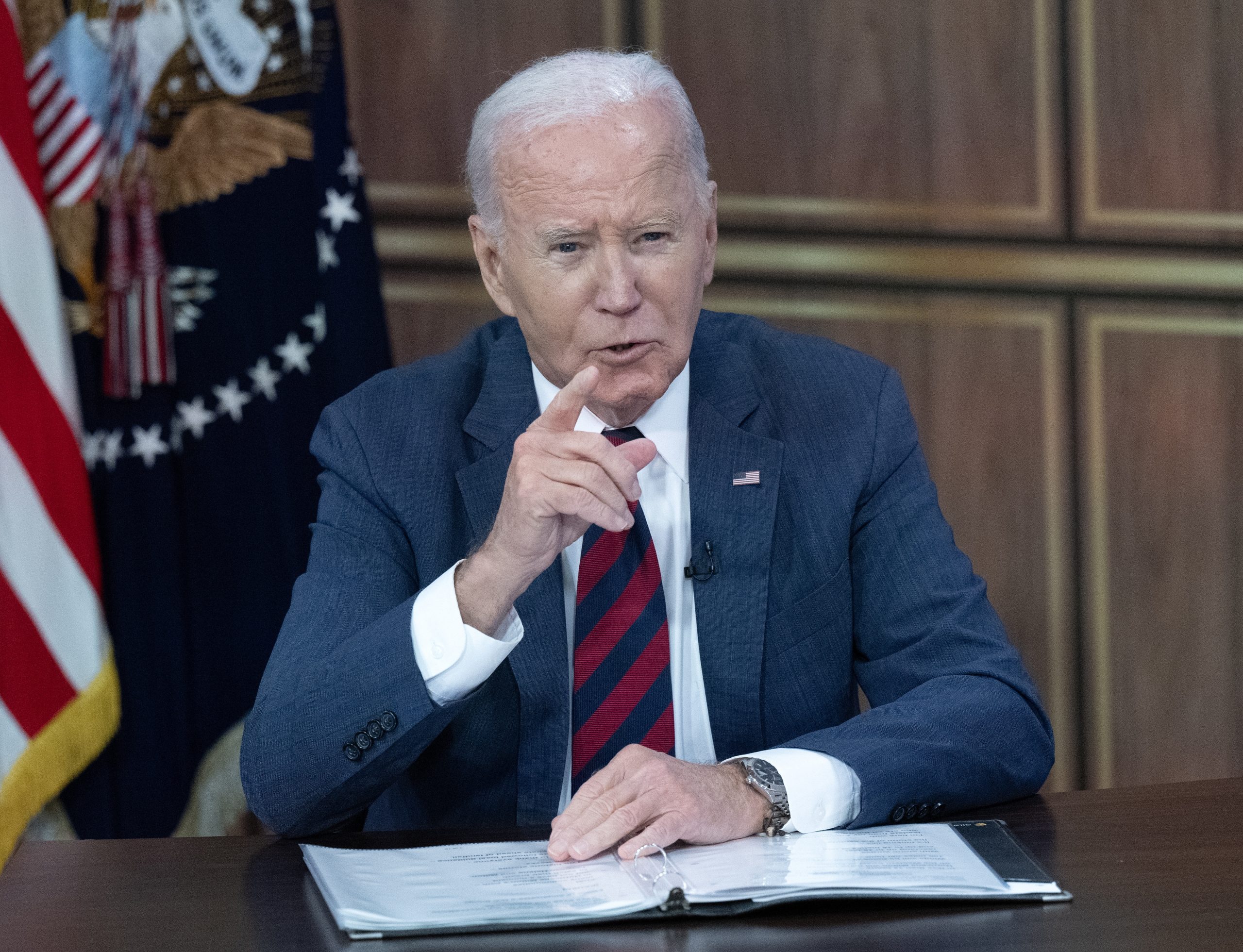 “Arranje algo para fazer.” Biden dirige-se a Trump após críticas e desinformação sobre furacões