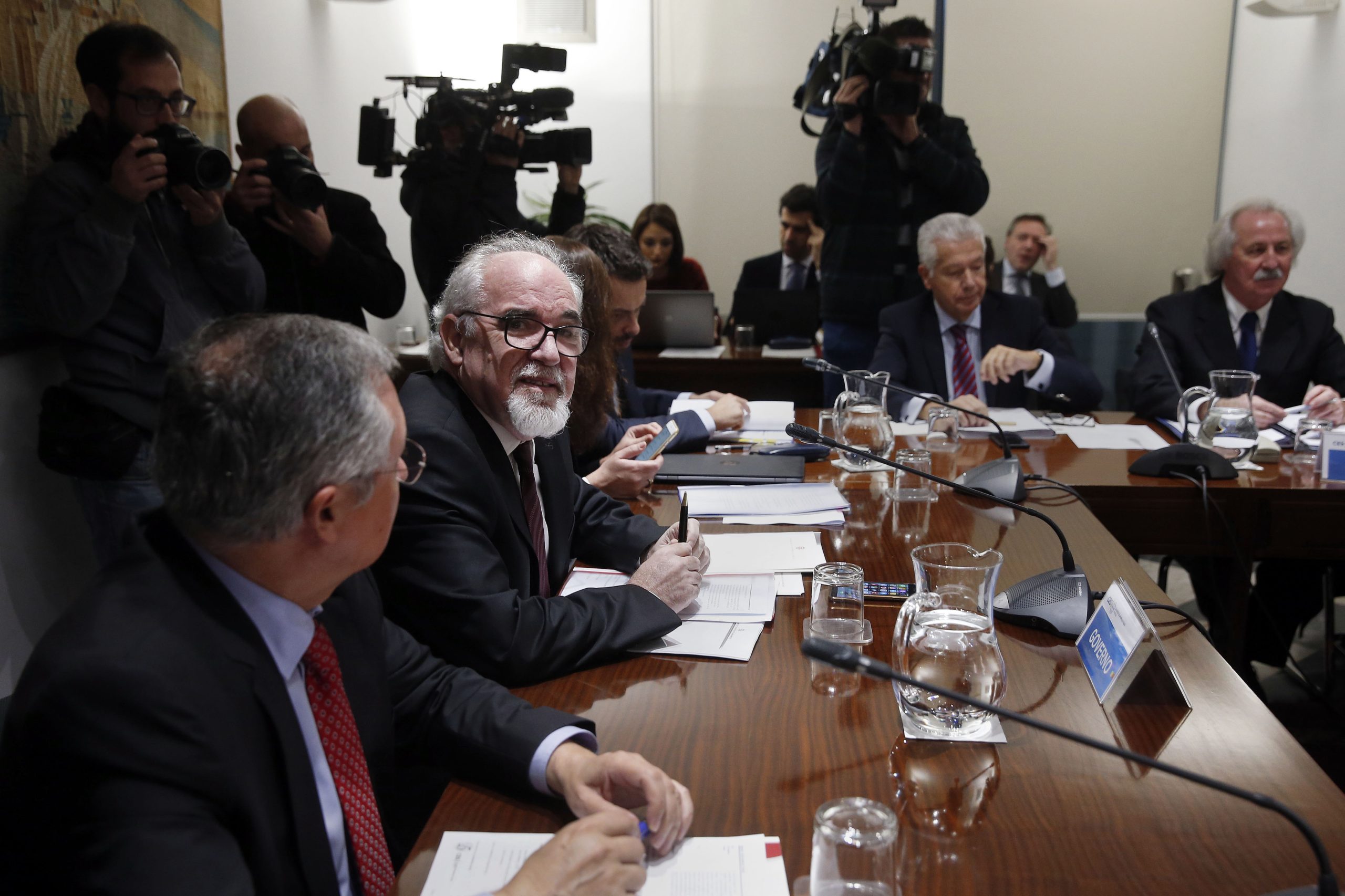PEC: Governo e parceiros sociais discutem hoje alternativa à TSU