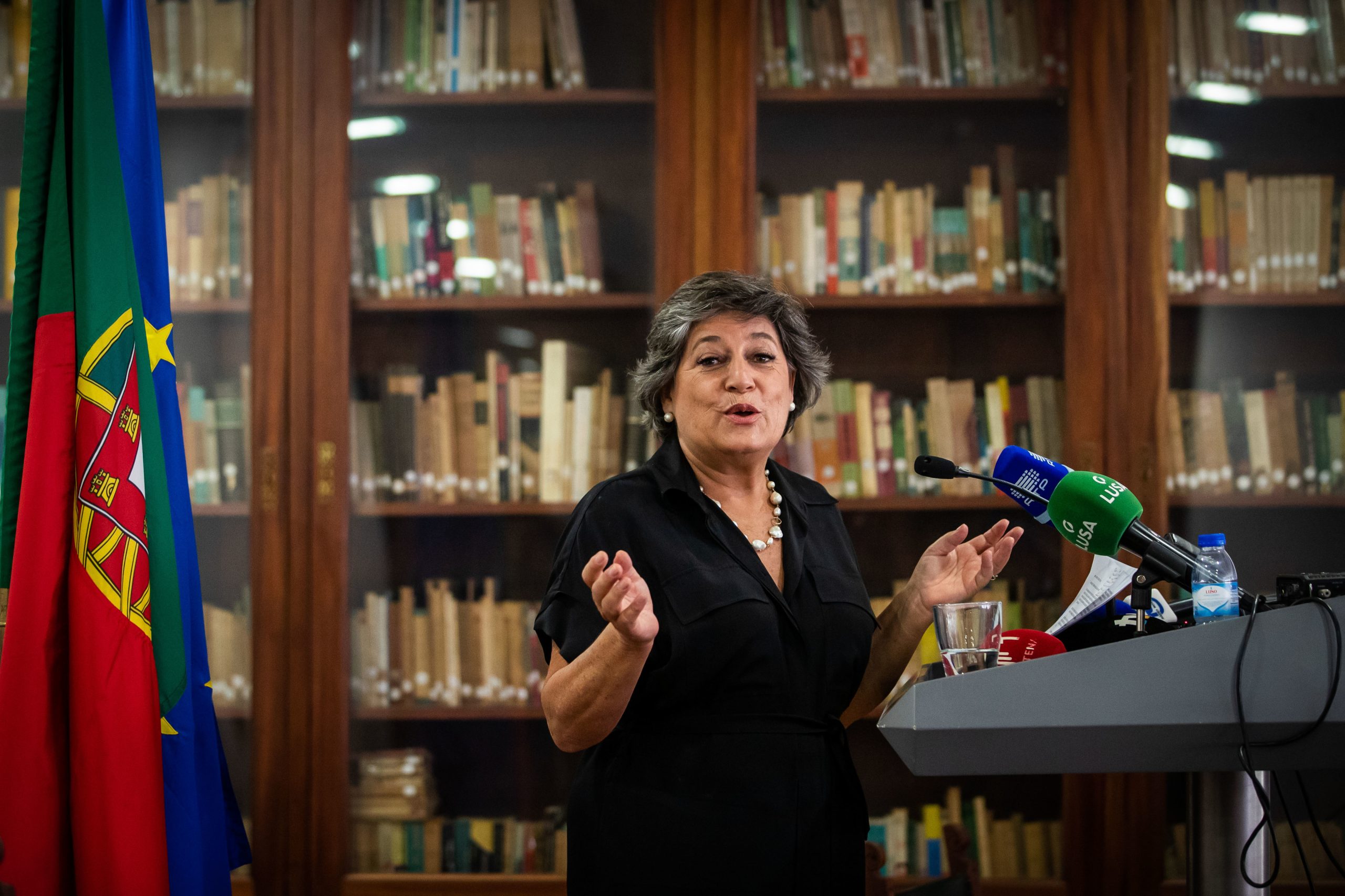 Ana Gomes apresenta candidatura: “Devo dizer que não contava. Durante meses e meses esperei que o PS apresentasse o seu candidato”