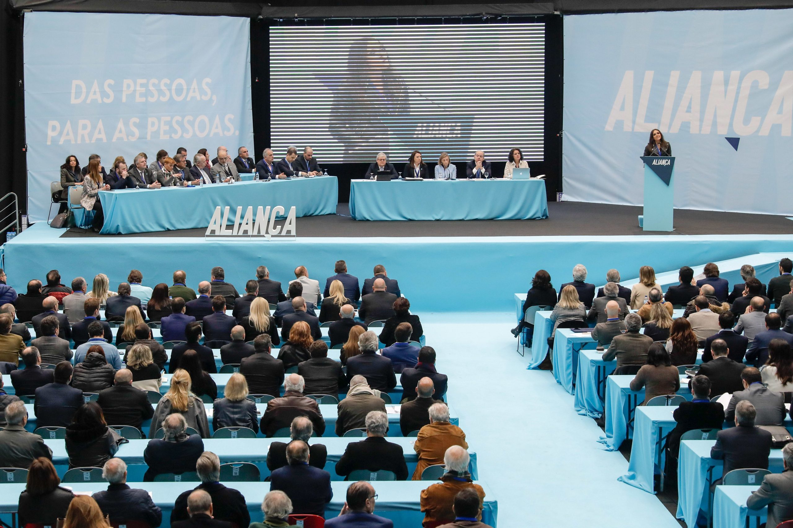 Europeias: Aliança não pretende “envolver-se na polémica” sobre publicidade institucional