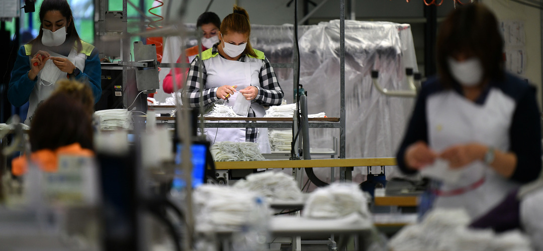 Desperdício têxtil dispara: 120 milhões de toneladas de roupa descartadas em 2024