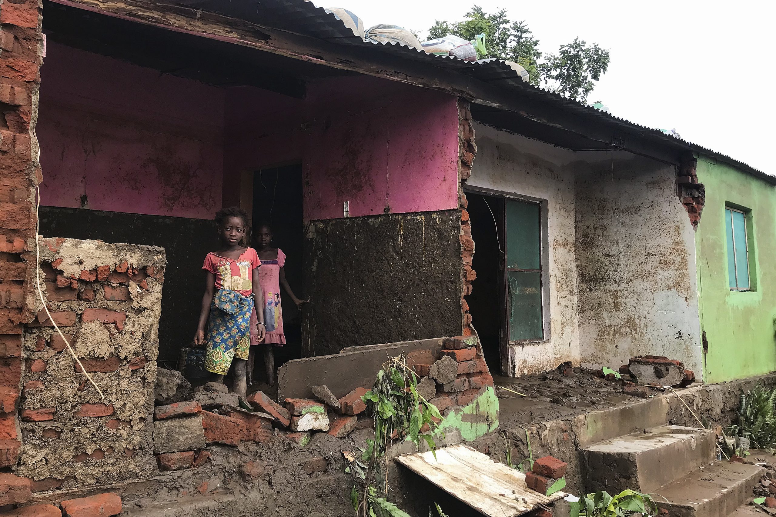 Tempestade atinge mais de 45.000 pessoas em Moçambique, metade mulheres e crianças