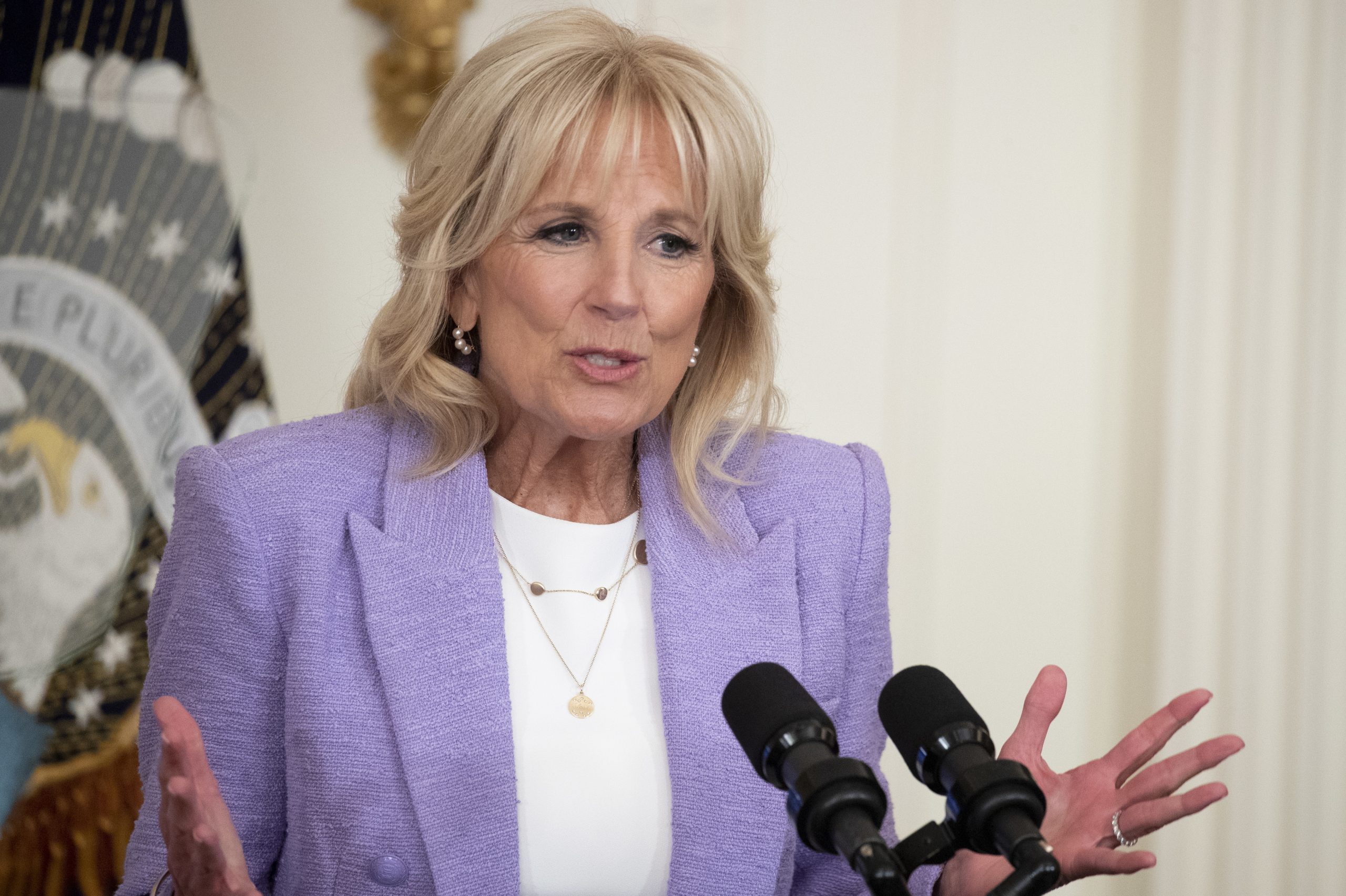 Jill Biden está em Lisboa para inaugurar um programa da Embaixada Americana. Conheça os detalhes da visita