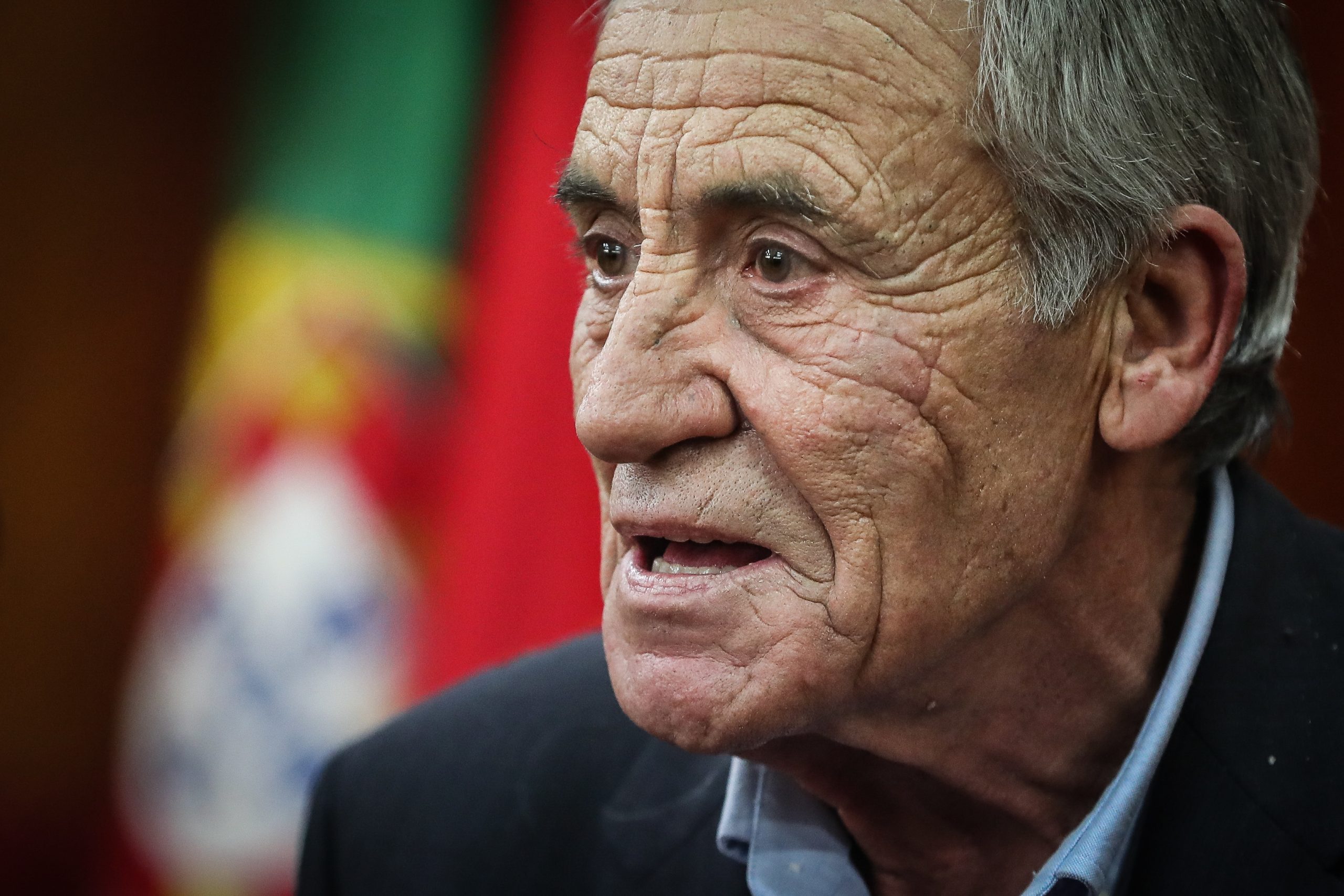OE2018: PCP critica “obsessão” do PS com défice e pede investimento público