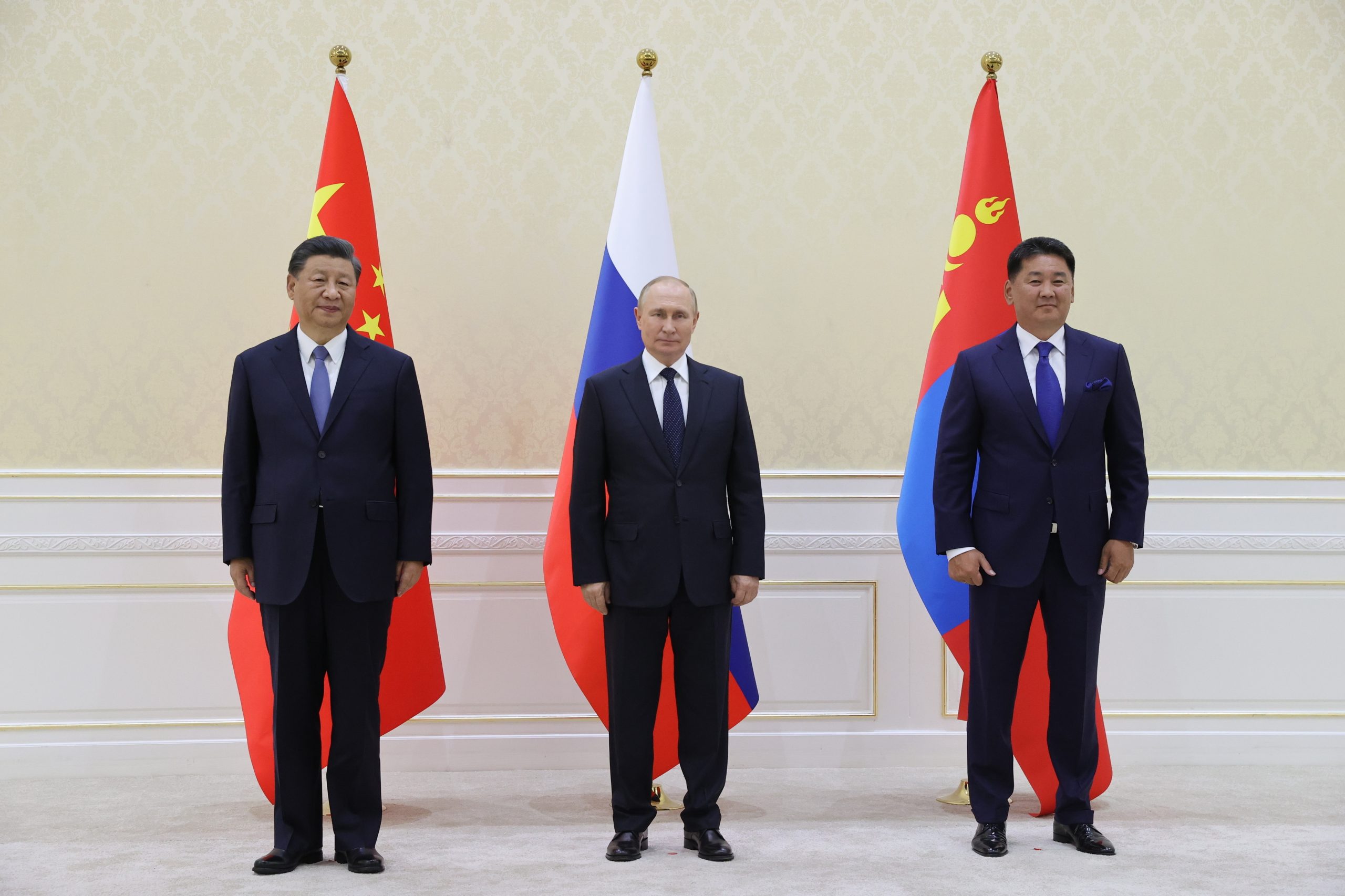 China propõe à Rússia trabalhar em conjunto a favor de “interesses fundamentais”