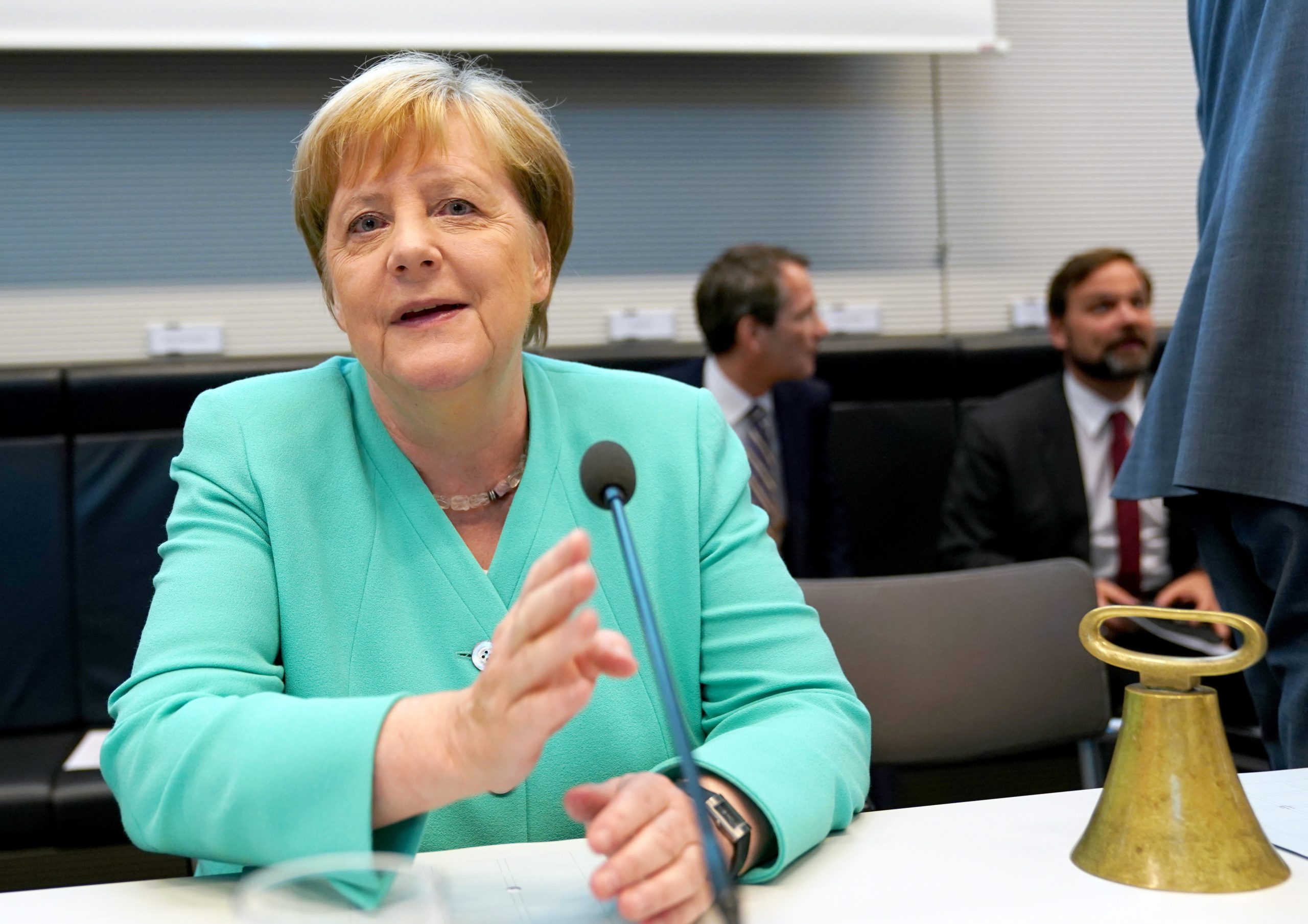 Merkel convida Boris Johnson para discutir acordo de saída da UE na Alemanha