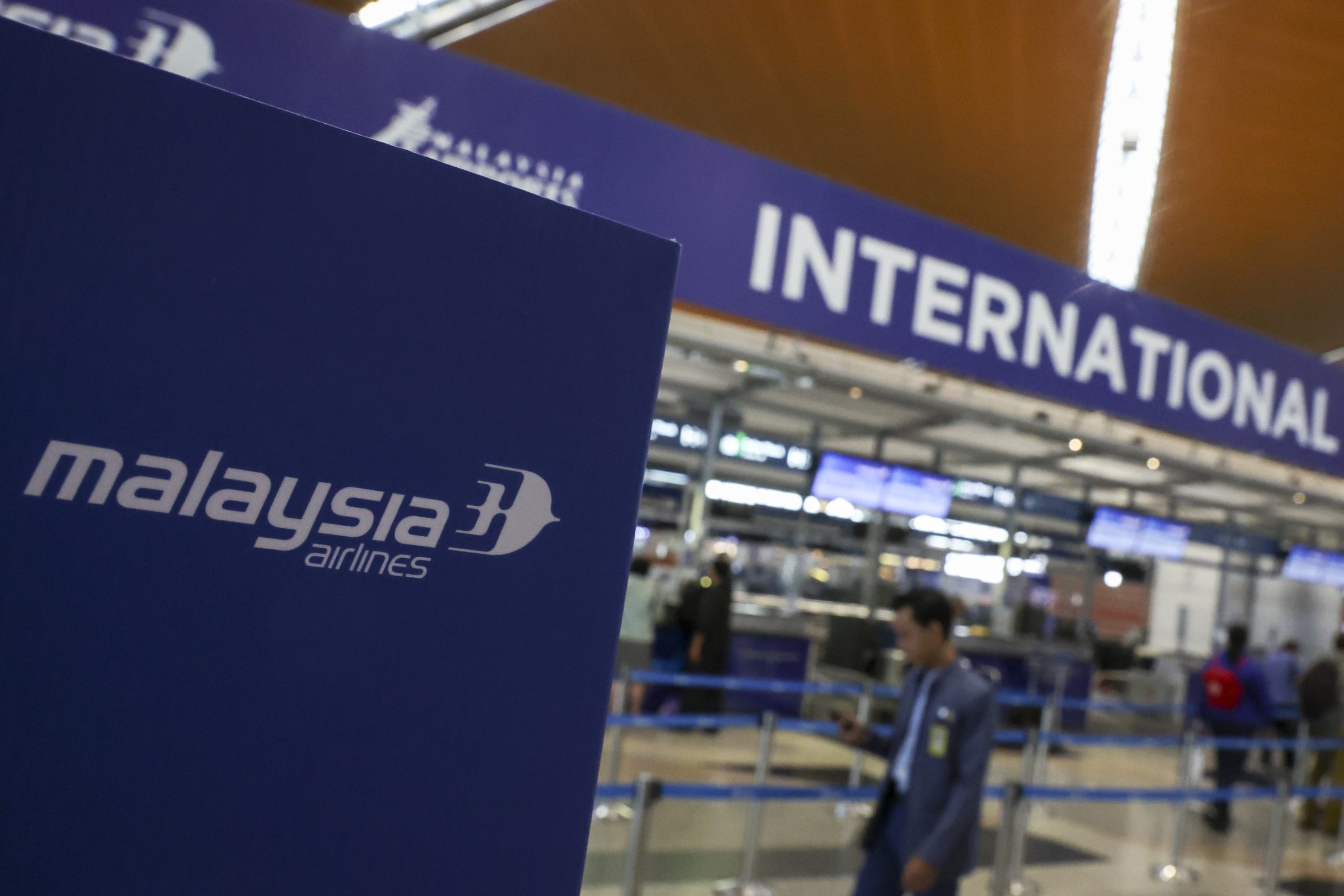 Austrália pede à Rússia para assumir responsabilidade no derrube do voo MH17