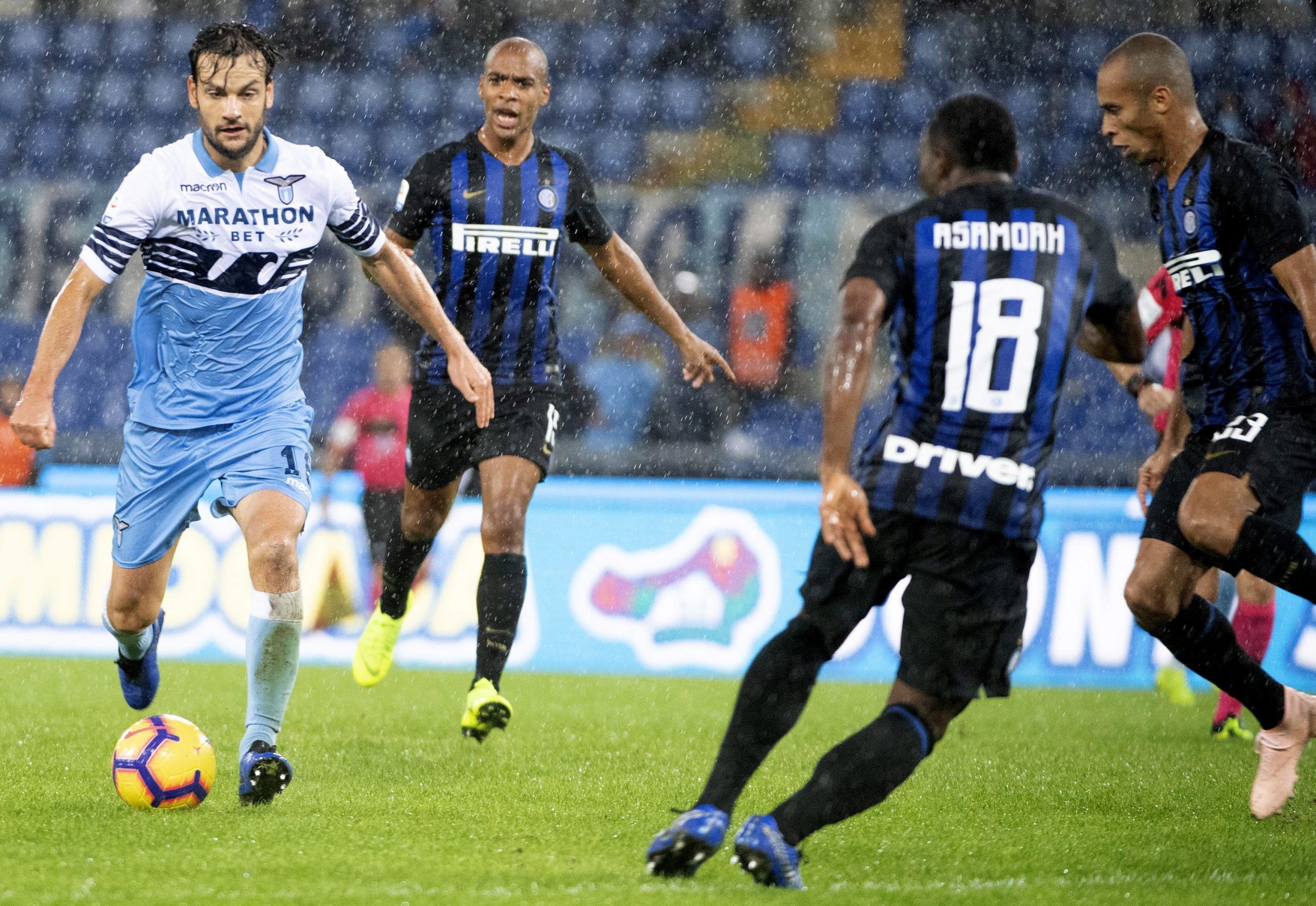 Inter vence em Roma com João Mário a titular e sobe ao segundo lugar da Serie A
