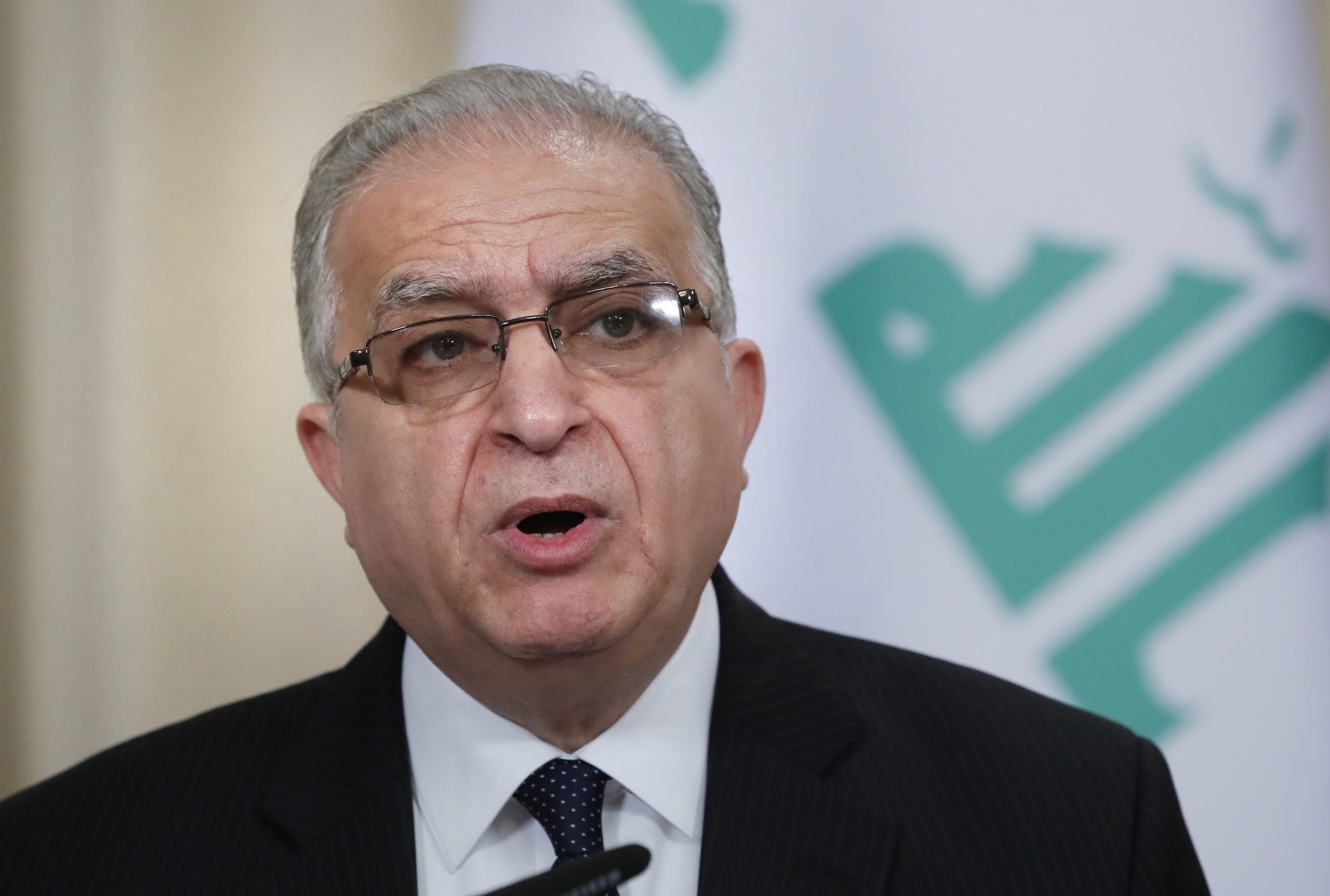 Ministro dos Negócios Estrangeiros iraquiano diz que Estados árabes da região podem garantir sozinhos segurança do Golfo