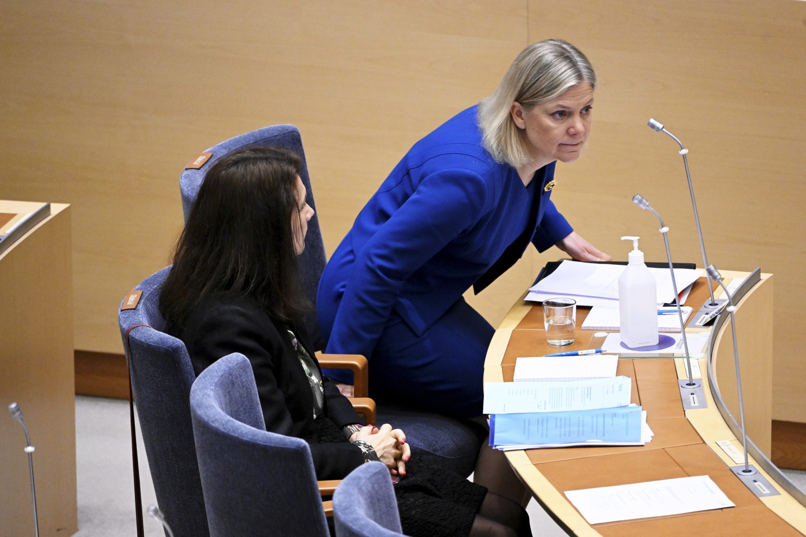 “Não é uma decisão que se tome facilmente”. Governos da Suécia e Finlândia justificaram aos deputados opção pela NATO