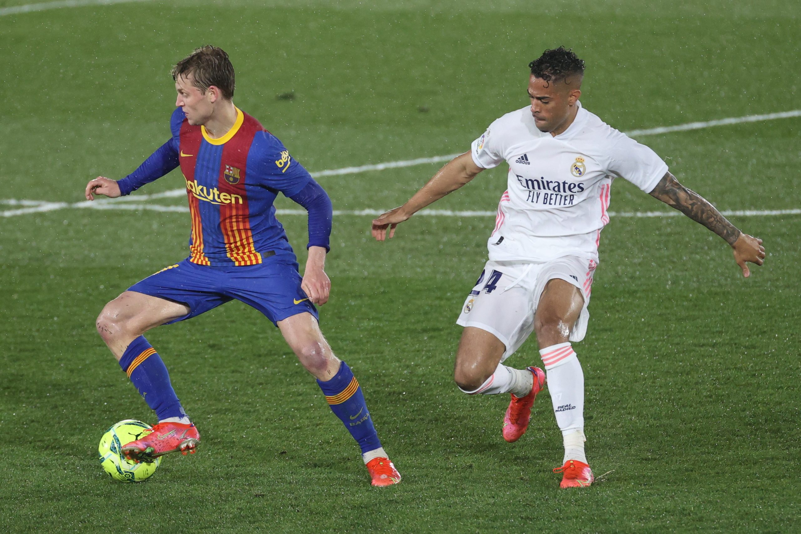 Real Madrid vence FC Barcelona e ‘cola-se’ ao líder Atlético em Espanha