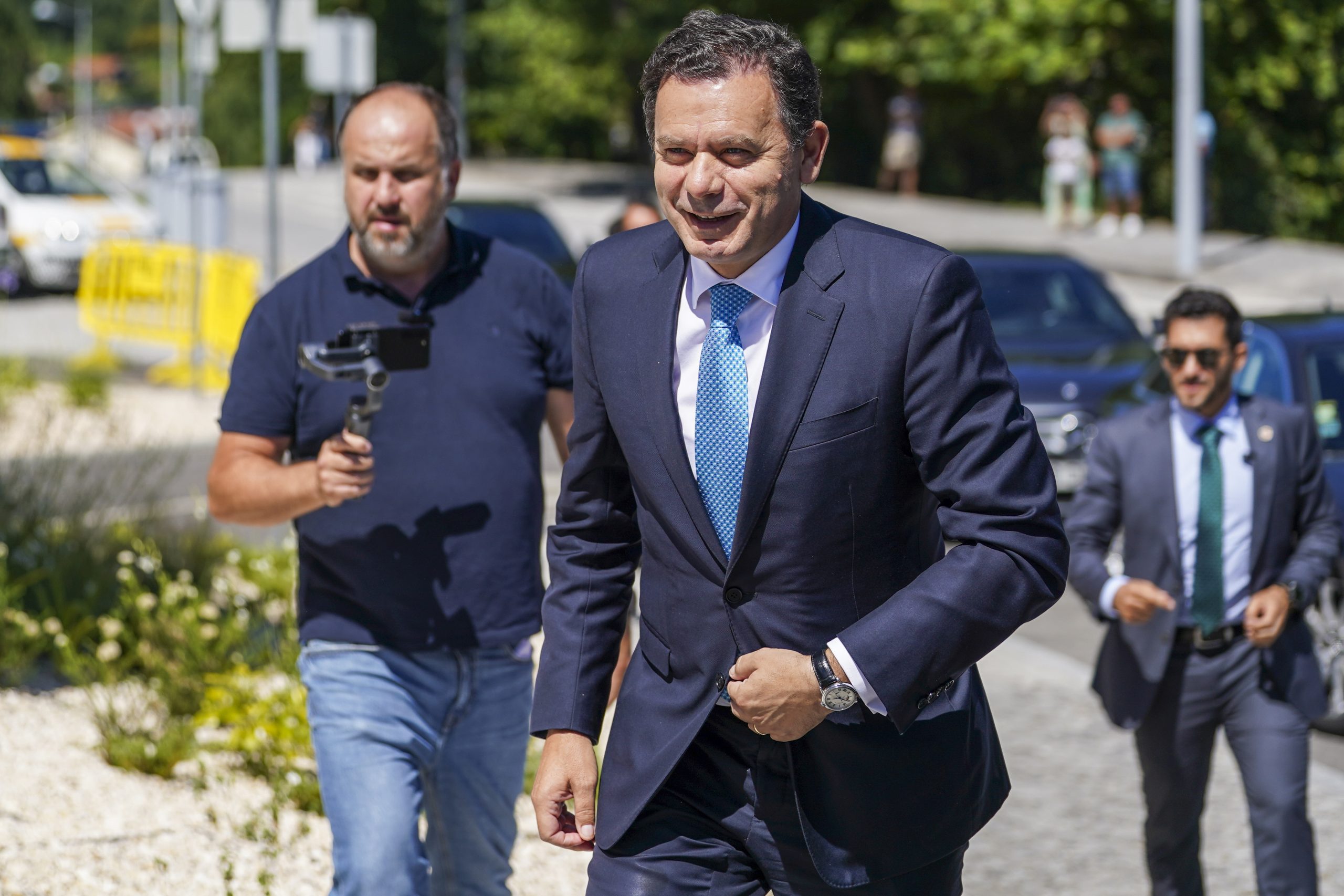 “Tenho um estilo diferente e têm de me aturar desta maneira.” Primeiro-ministro não responde ao PS sobre Orçamento de Estado